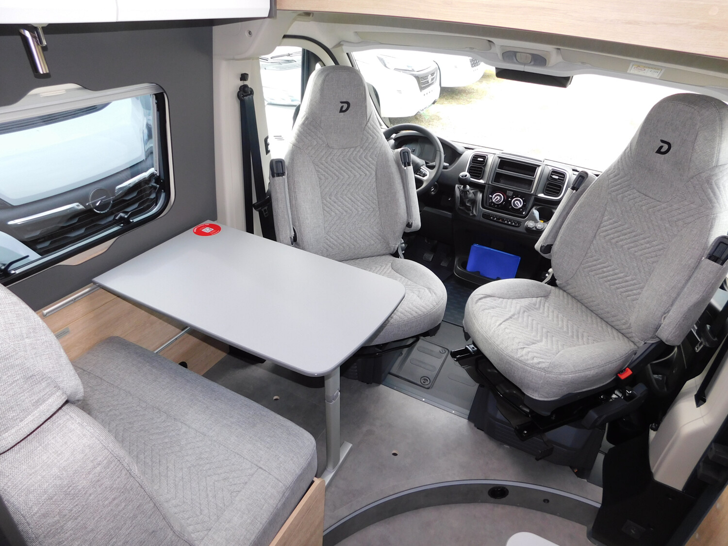 Dethleffs Globetrail 600 DS Fiat Radio Navi+RFK, AHK, Markiese - Bild 5