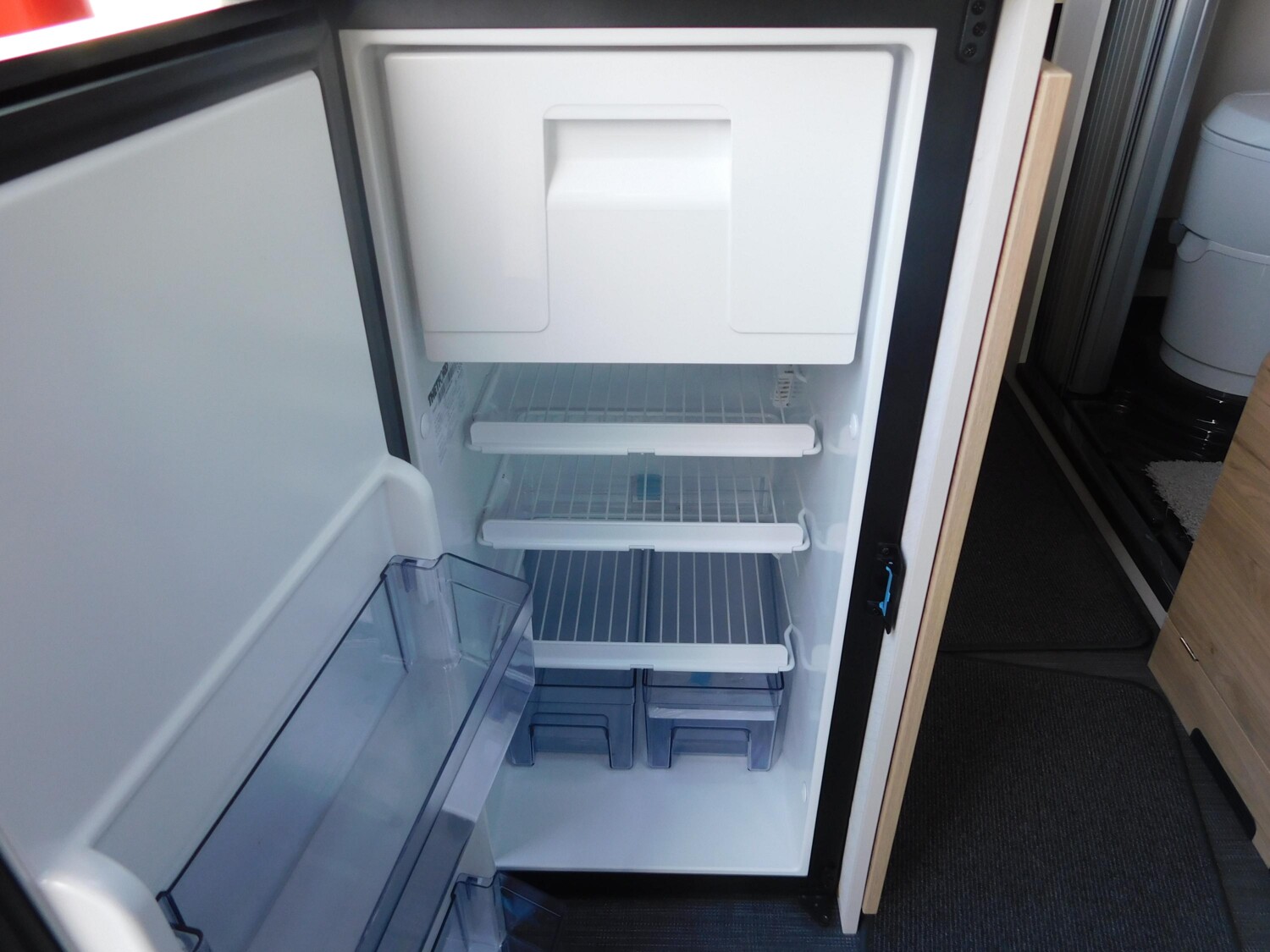 Dethleffs Globetrail 600 DS Fiat Combi6DE + Chassis-Paket - Bild 14