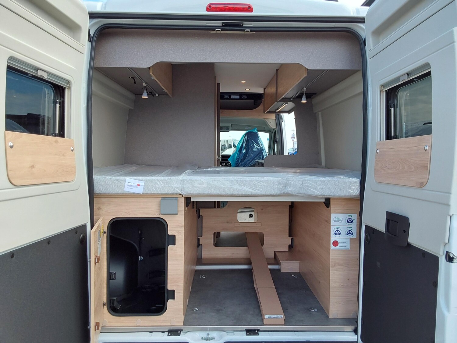 Dethleffs Globetrail Active 600 DS Fiat Schlafach+Markise - Bild 5