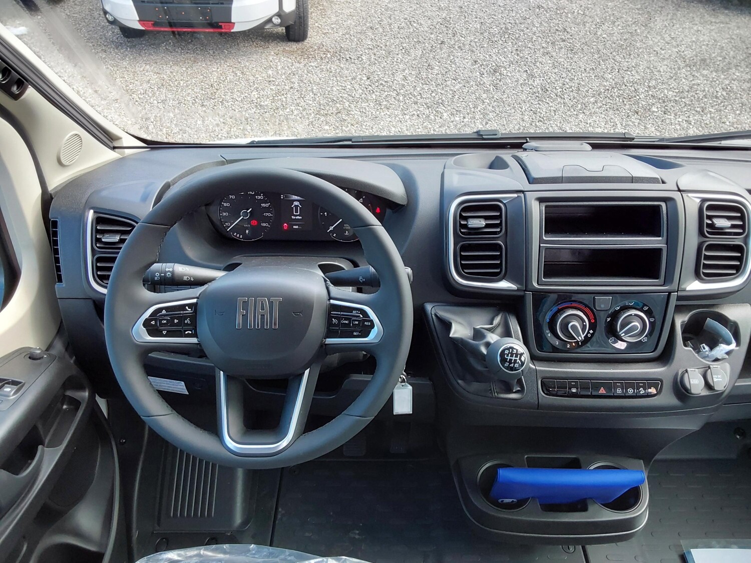 Dethleffs Globetrail Active 600 DS Fiat Schlafach+Markise - Bild 8