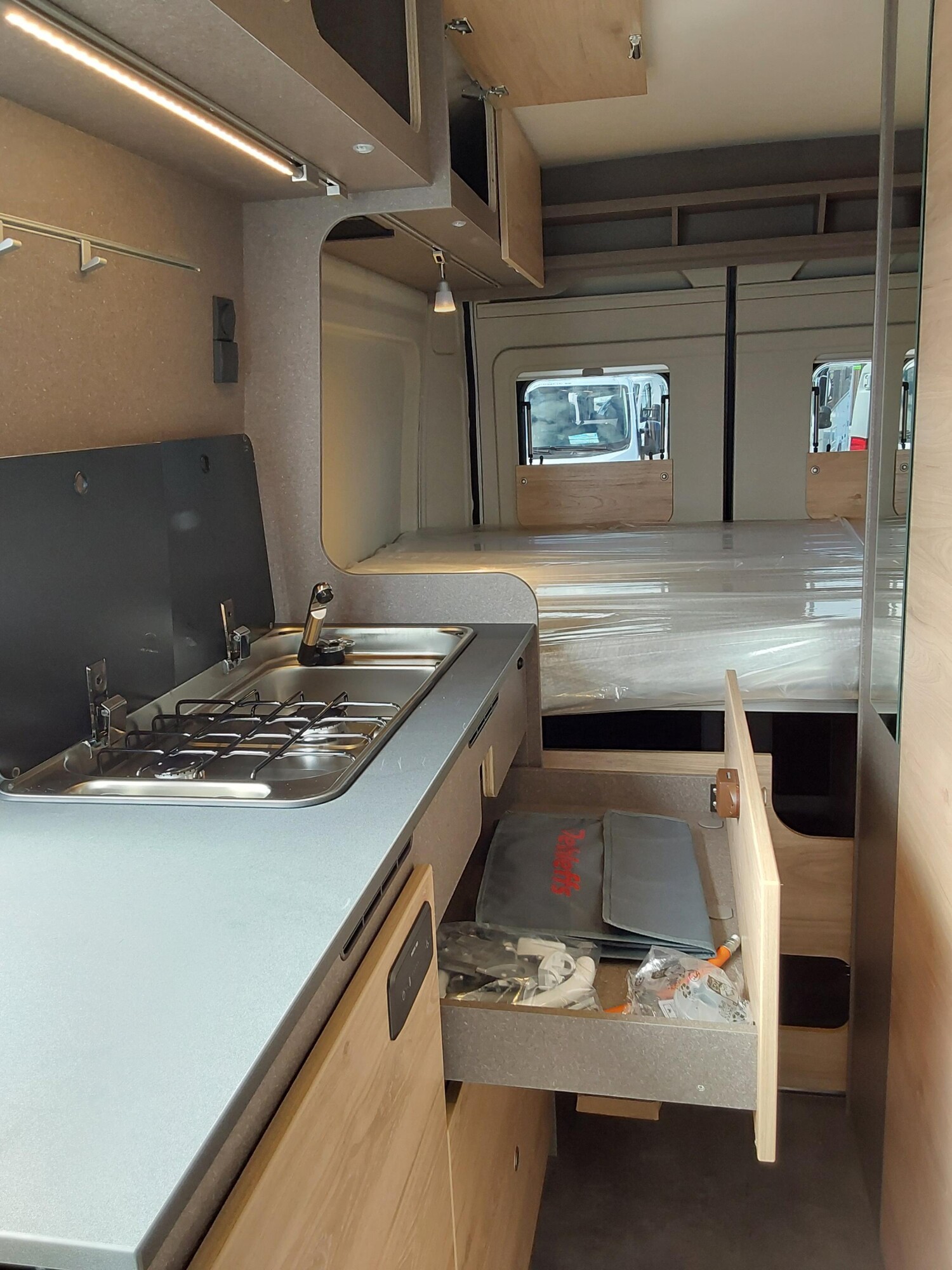 Dethleffs Globetrail Active 600 DS Fiat Schlafach+Markise - Bild 9