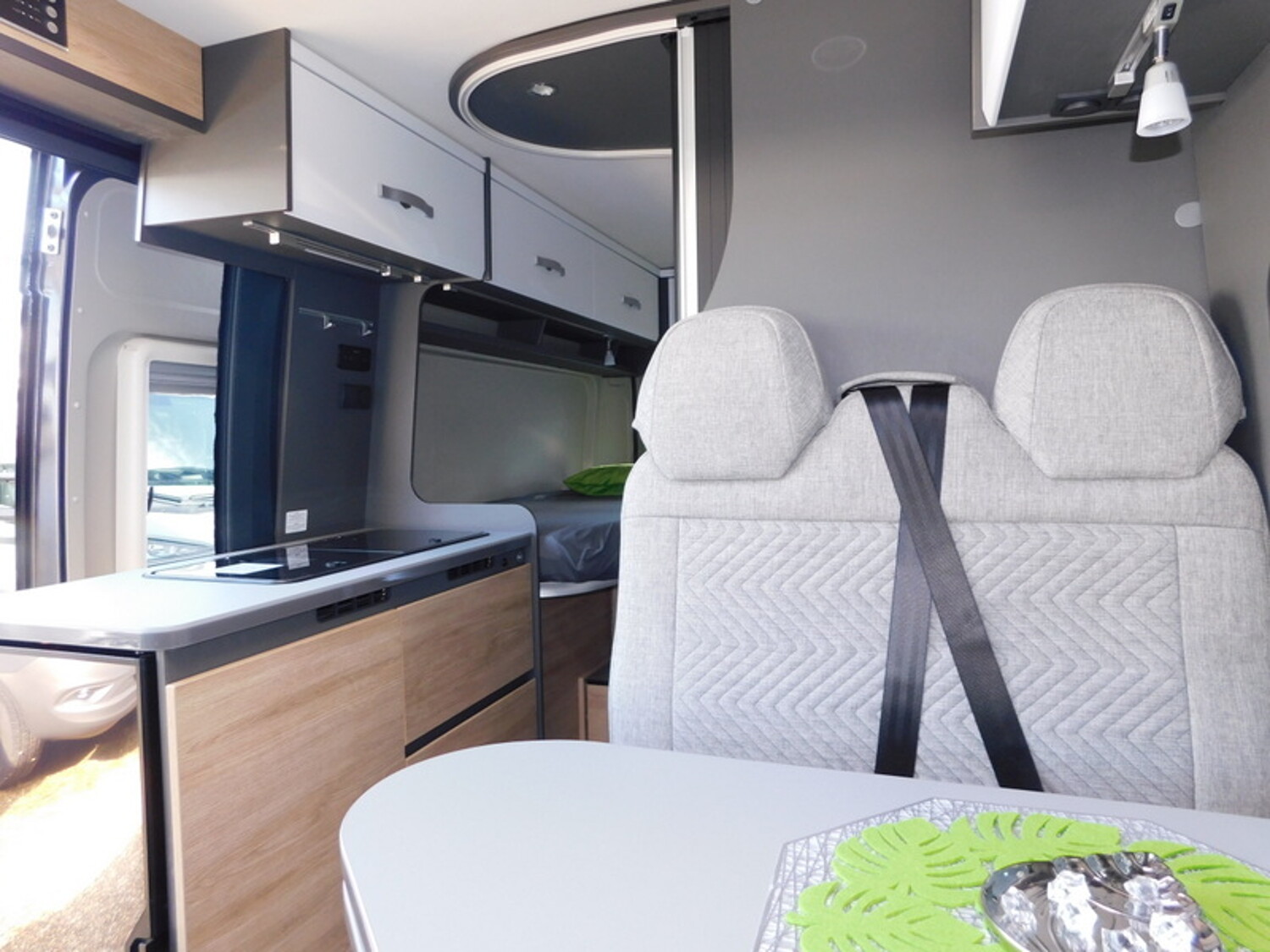 Dethleffs Globetrail 600 ER Fiat 8G-Automatik,Aufstelldach - Bild 8