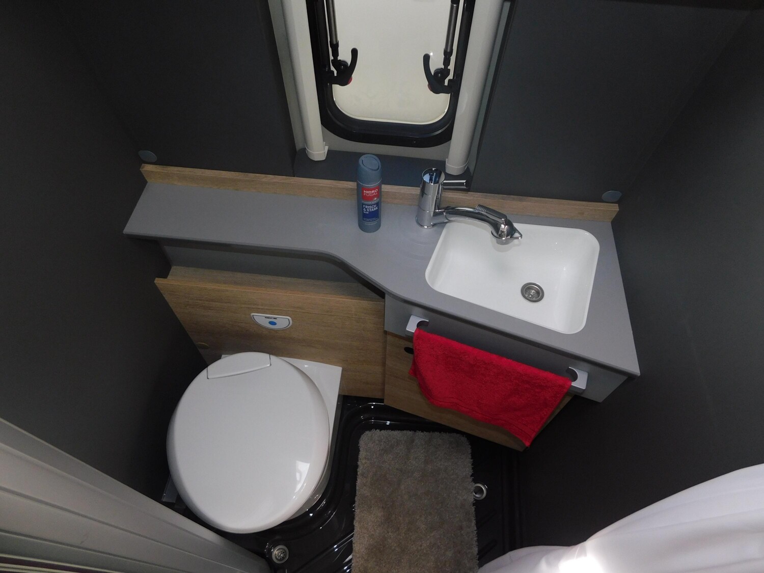 Dethleffs Globetrail 640 EK Fiat Combi 6D, Zuziehhilfe - Bild 13