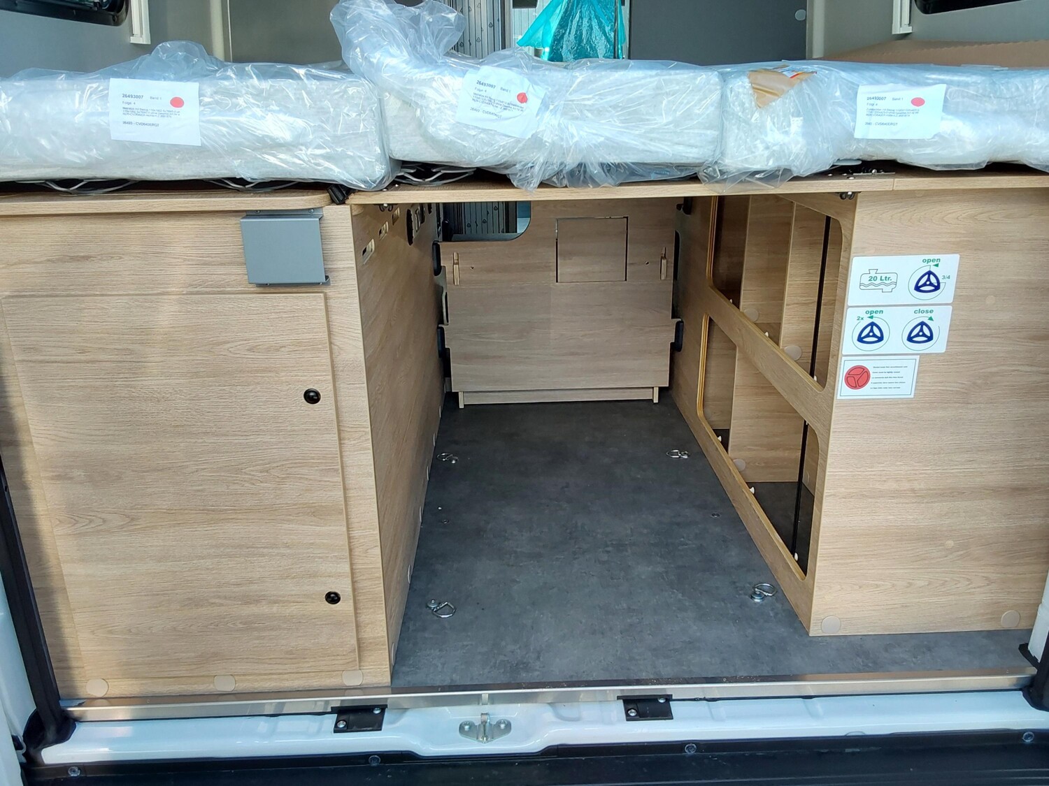 Dethleffs Globetrail 640 ER Fiat Raumbad, top Ausstattung - Bild 11