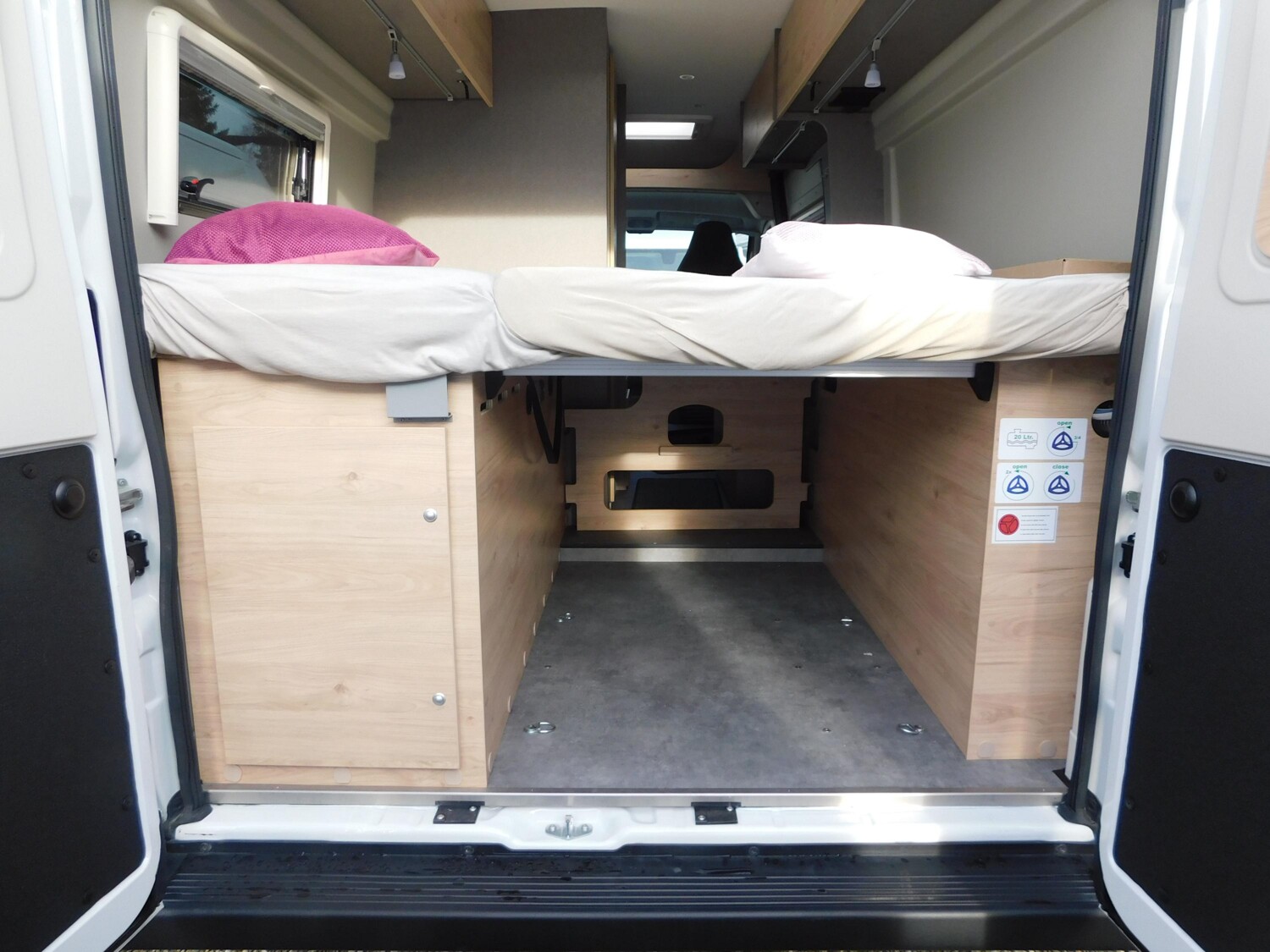 Dethleffs Globetrail Active 640 ES Navi+Kamera+Markise+AHK - Bild 17