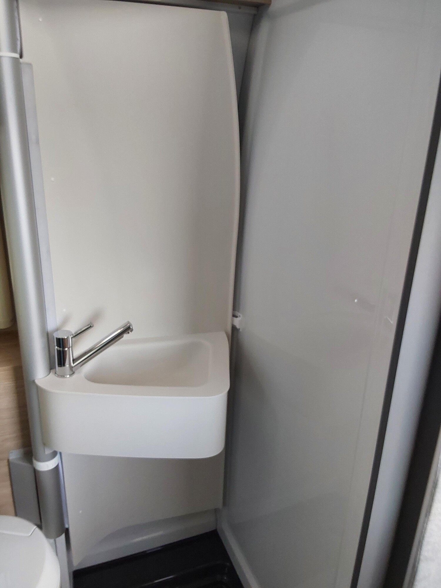 Dethleffs Globetrail 640 ES Fiat 95-Jahre-Pkt + Automatik - Bild 10