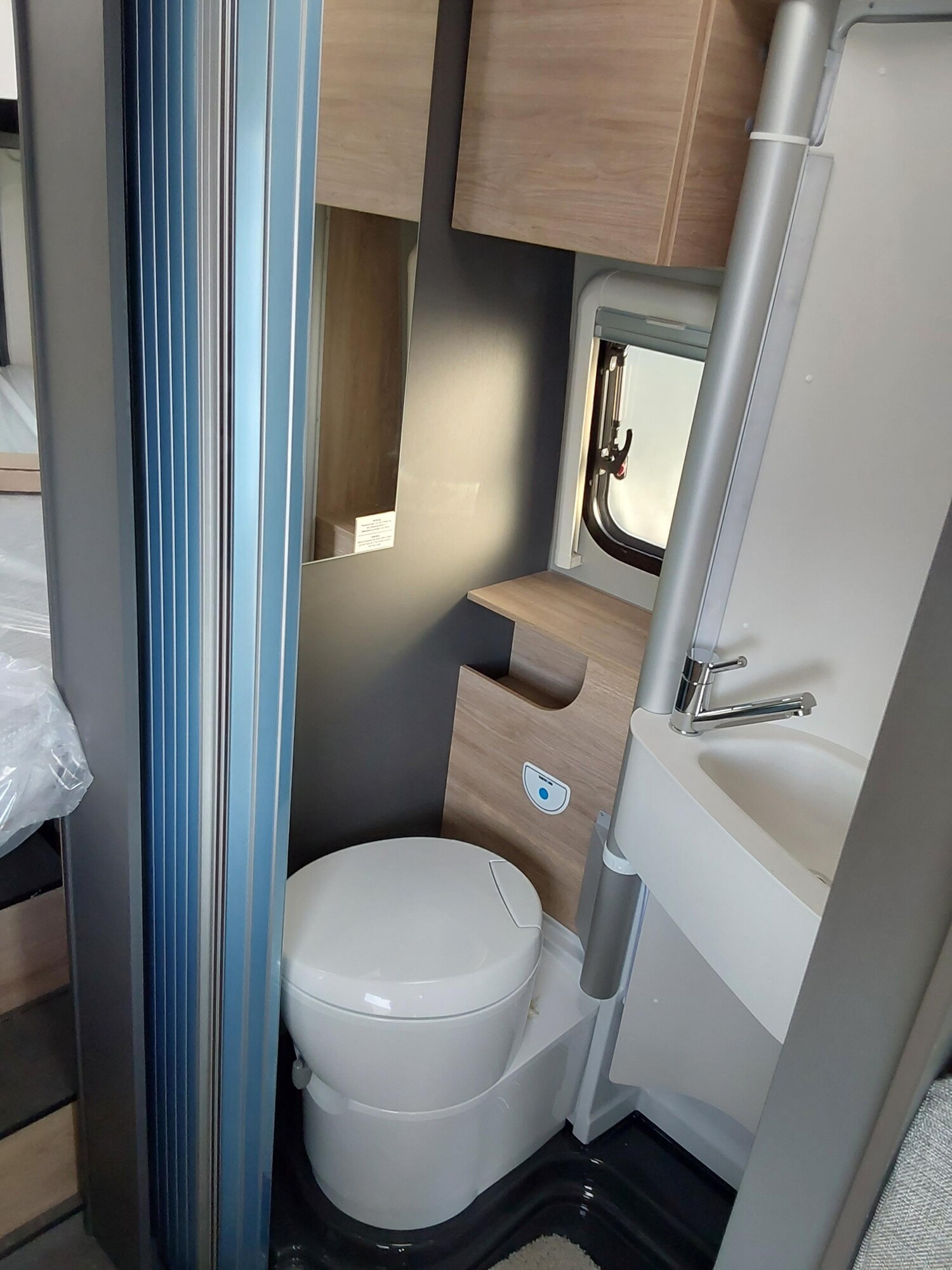 Dethleffs Globetrail 640 ES Fiat 95-Jahre-Pkt + Automatik - Bild 11