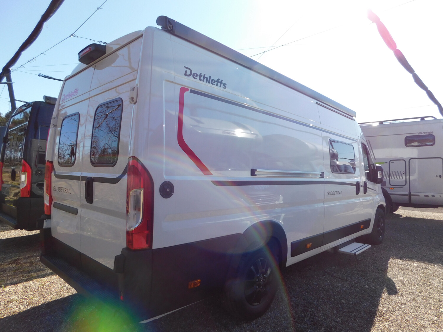 Dethleffs Globetrail 640 HR Digital-Paket, zus. Bett unten - Bild 4