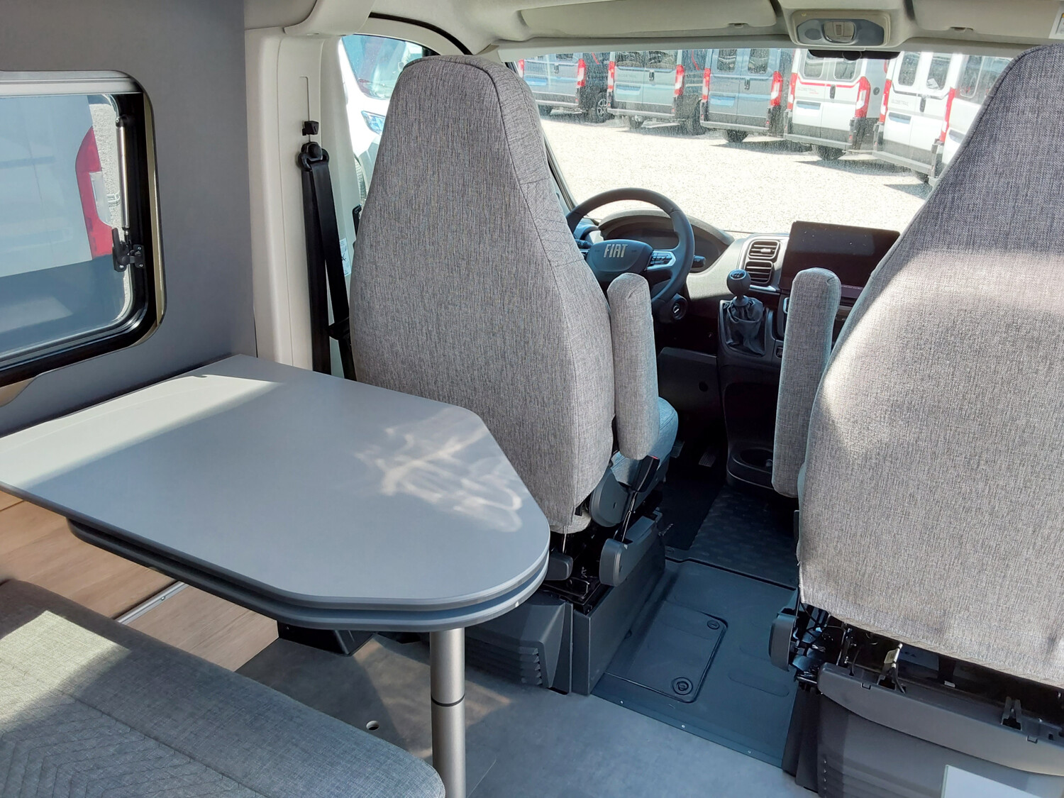 Dethleffs Globetrail 640 HR Fiat zusätzliches Bett, Navi - Bild 8
