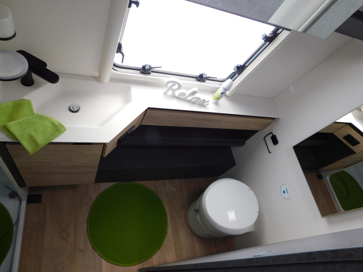 Dethleffs Beduin Scandinavia 690 BQT First-Edition,TV-Lift - Bild 15