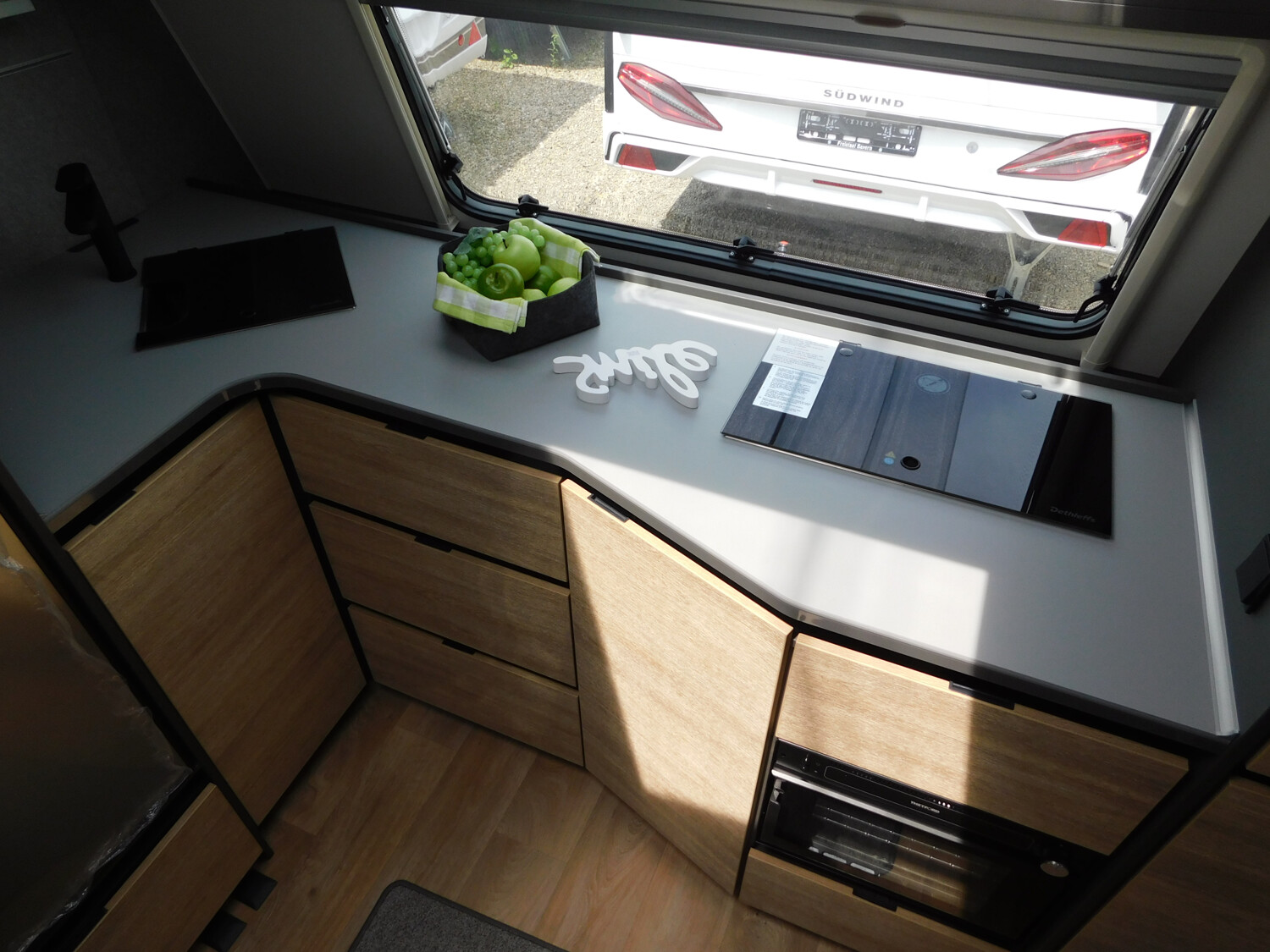 Dethleffs Beduin Scandinavia 690 BQT First-Edition,TV-Lift - Bild 17
