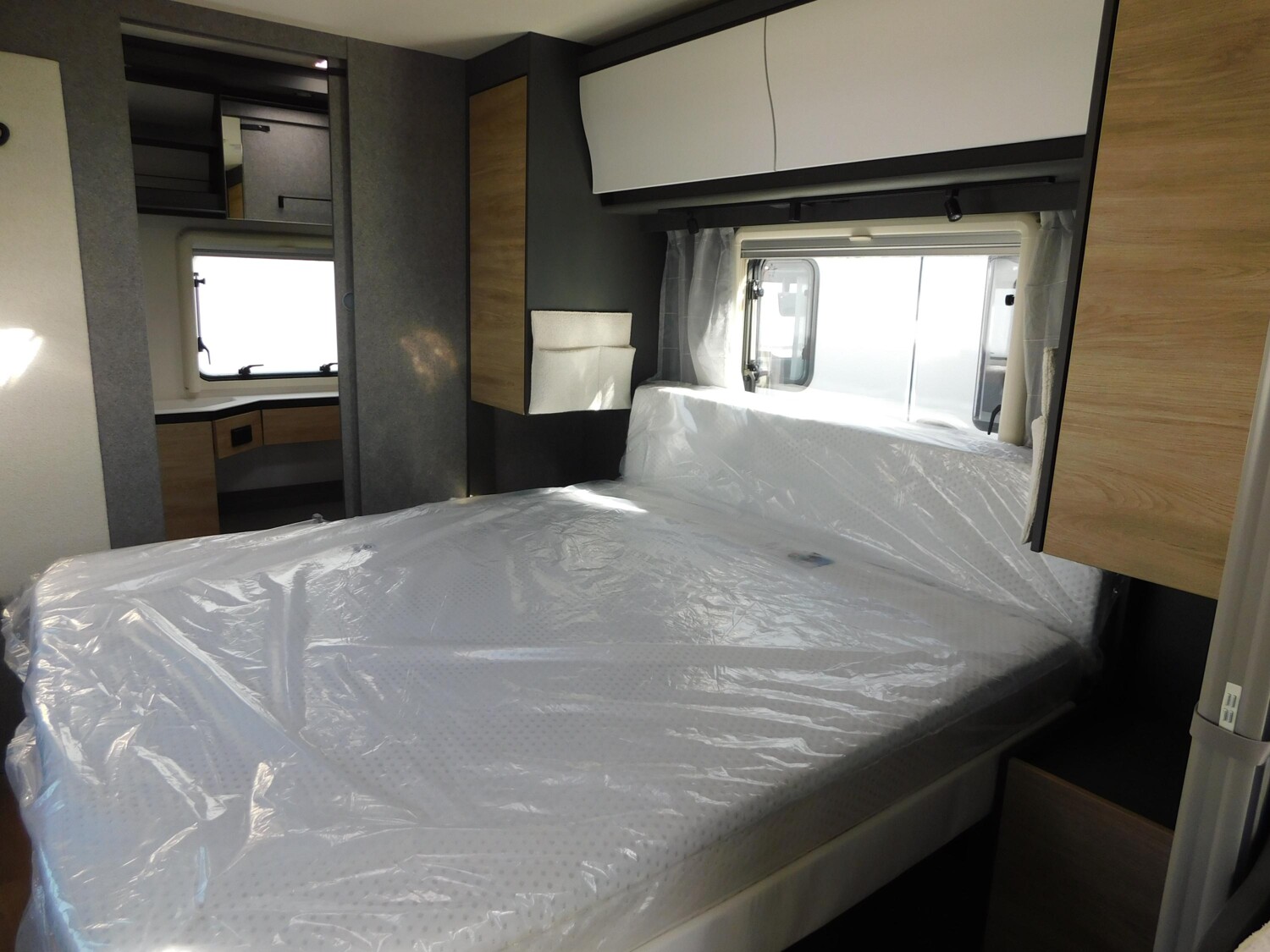 Dethleffs Beduin Scandinavia 690 BQT Winterpaket + TV-Lift - Bild 10