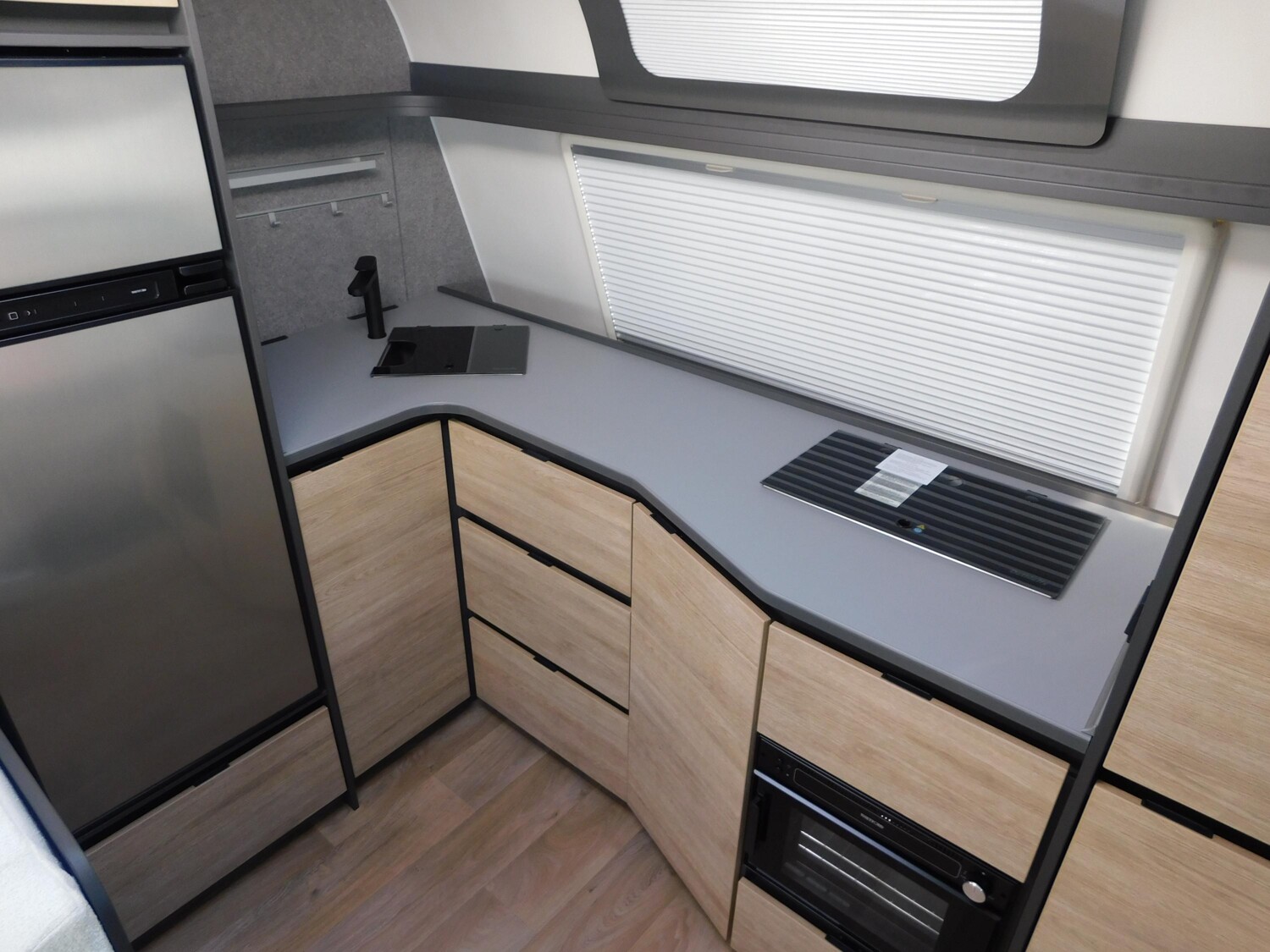 Dethleffs Beduin Scandinavia 690 BQT Winterpaket + TV-Lift - Bild 5