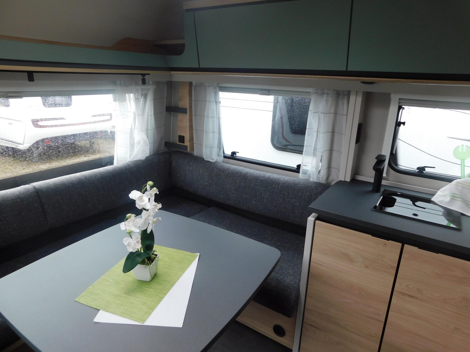 Dethleffs Camper 730 FKR Toilette alternativ, Snow-Plus - Bild 6