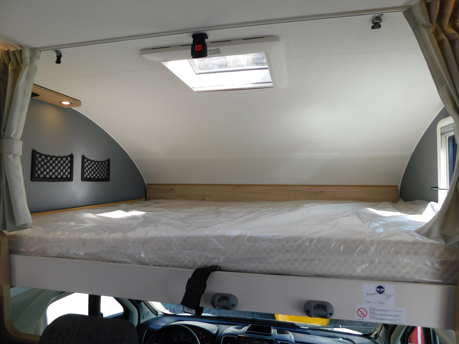 Dethleffs XL A 7872-2 32-Zoll-TV, Radträger, SAT-Anlage - Bild 18