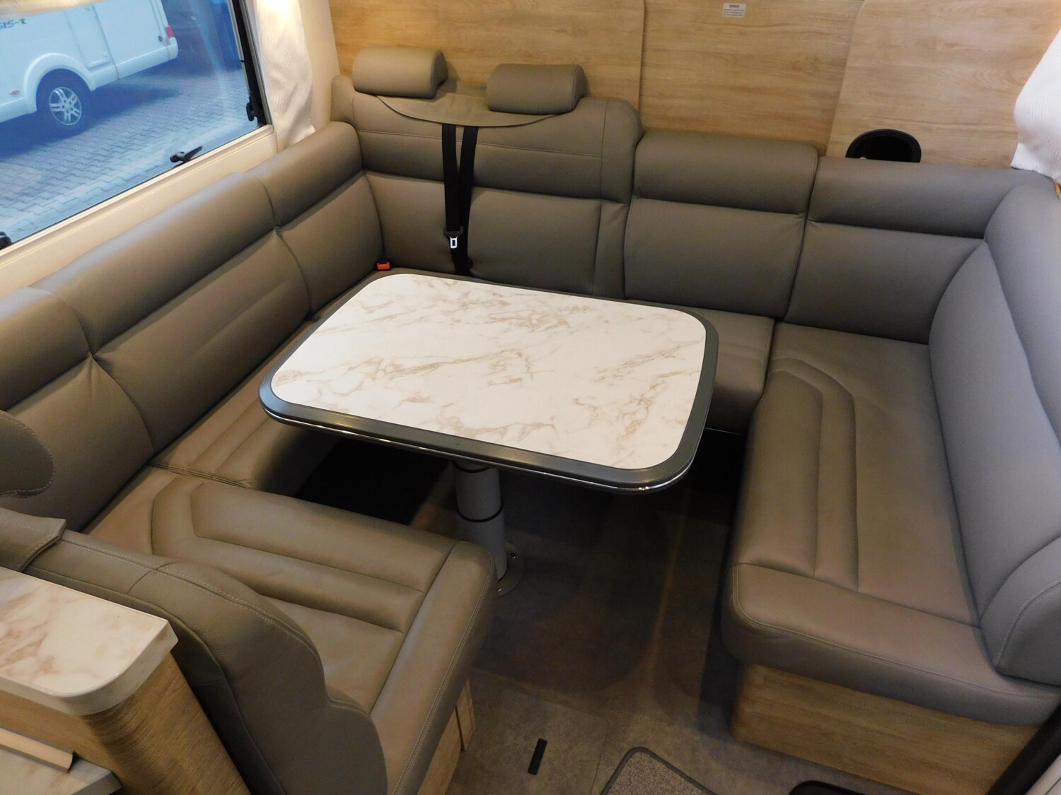 Dethleffs Globetrotter XXL A 9000-2 EB Vollausstattung ! - Bild 11