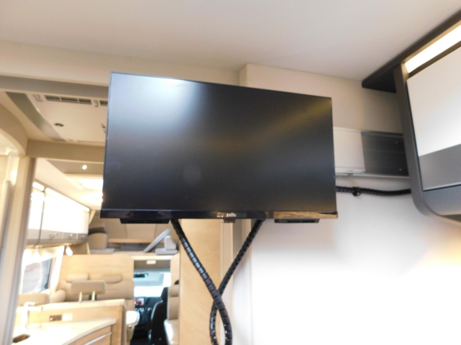 Dethleffs Globetrotter XXL A 9000-2 EB Vollausstattung ! - Bild 17