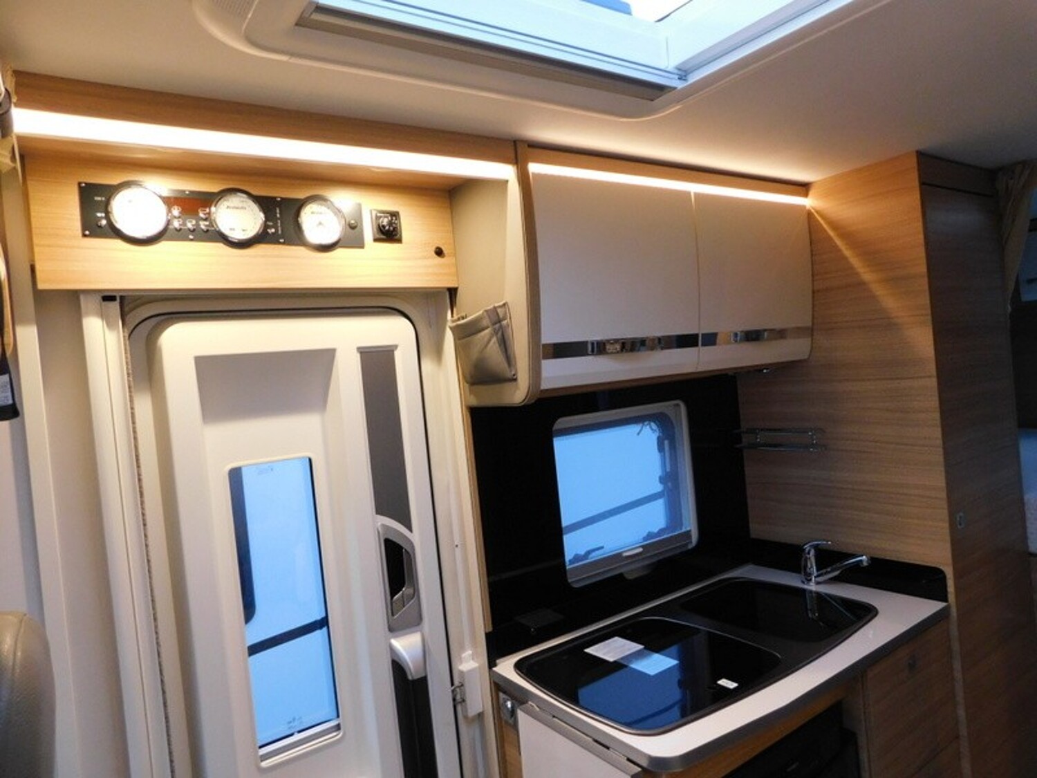 Dethleffs Globebus I 1 GT-Paket mit viel Ausstattung, sehr wenig km - Bild 25