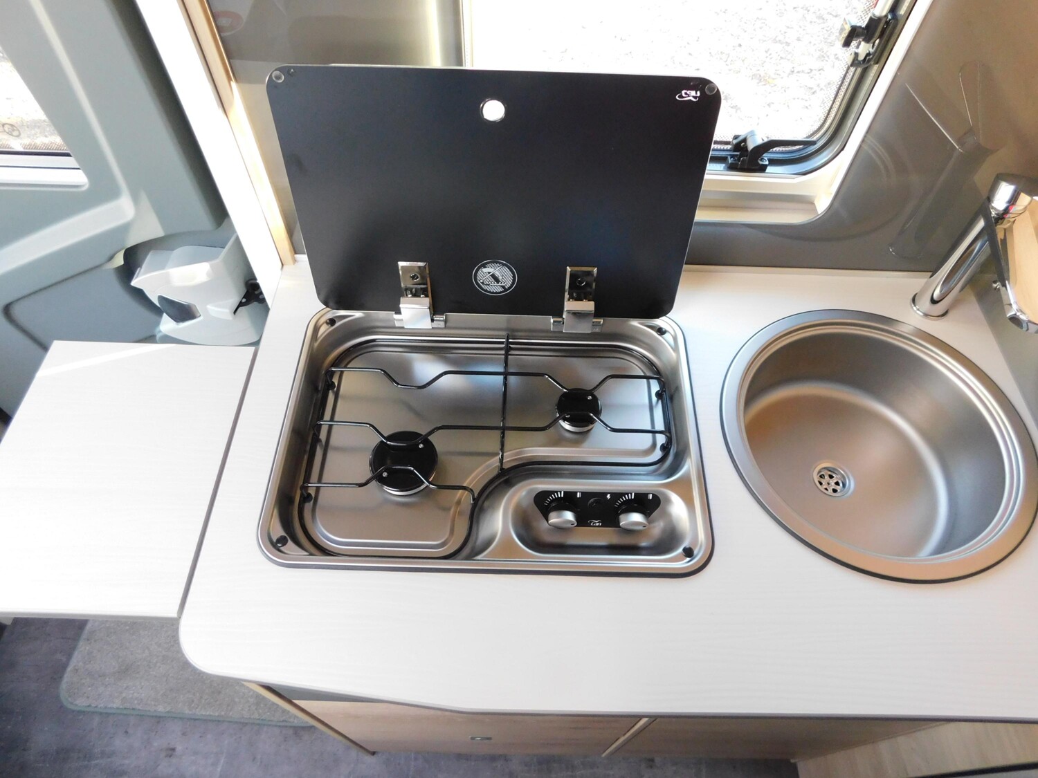 Dethleffs Globebus Active I 4 8G-Autom.+Combi6E+Fußbodenh. - Bild 10