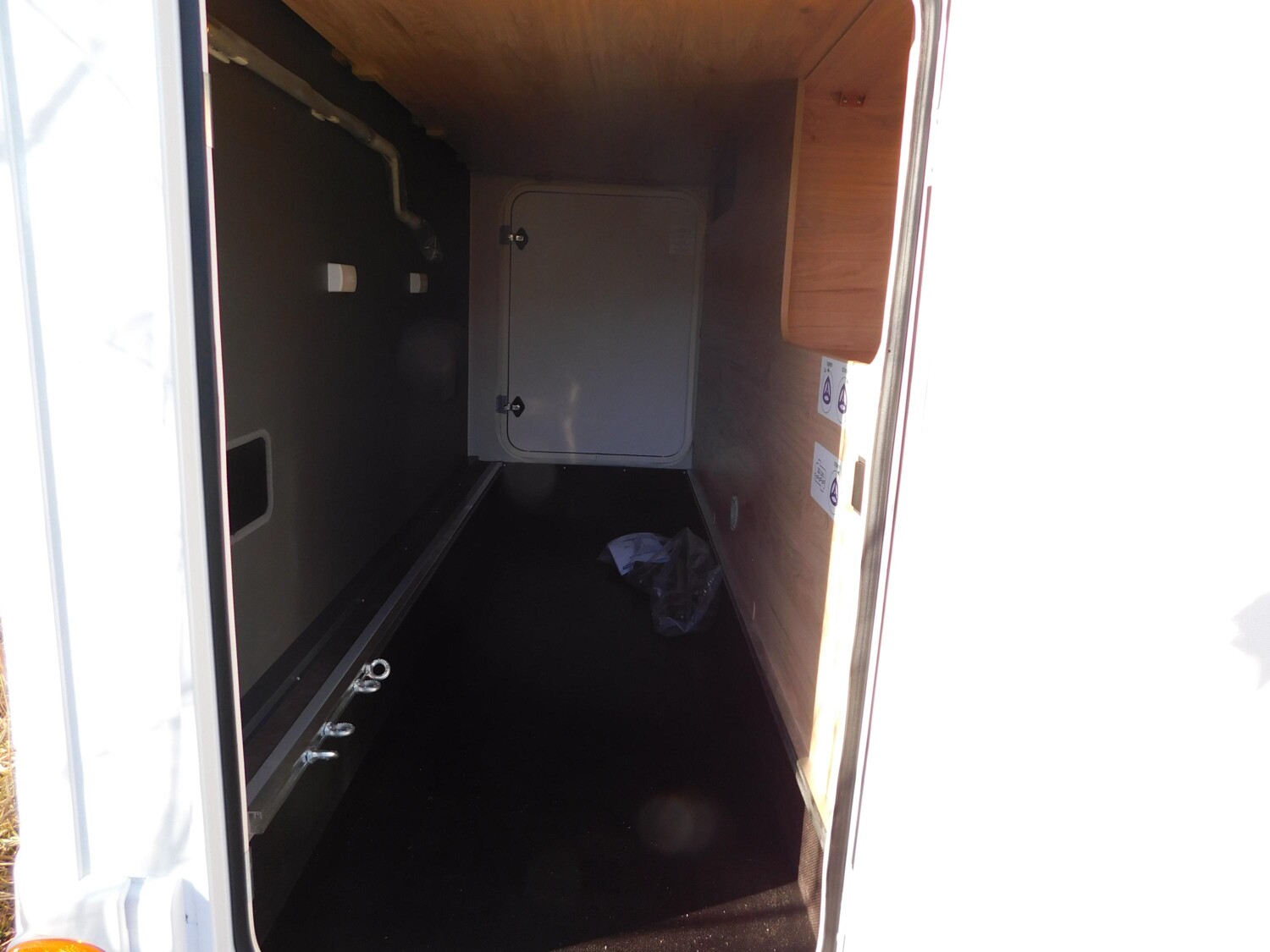 Dethleffs Globebus Active I 4 8G-Autom.+Combi6E+Fußbodenh. - Bild 16