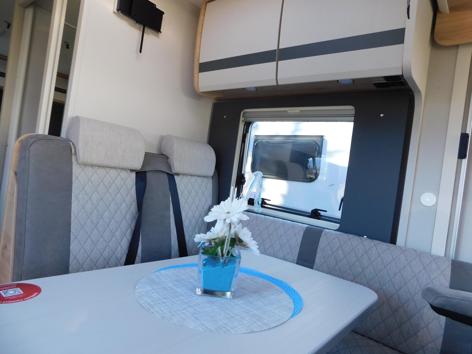 Dethleffs Globebus Active I 4 8G-Autom.+Combi6E+Fußbodenh. - Bild 6