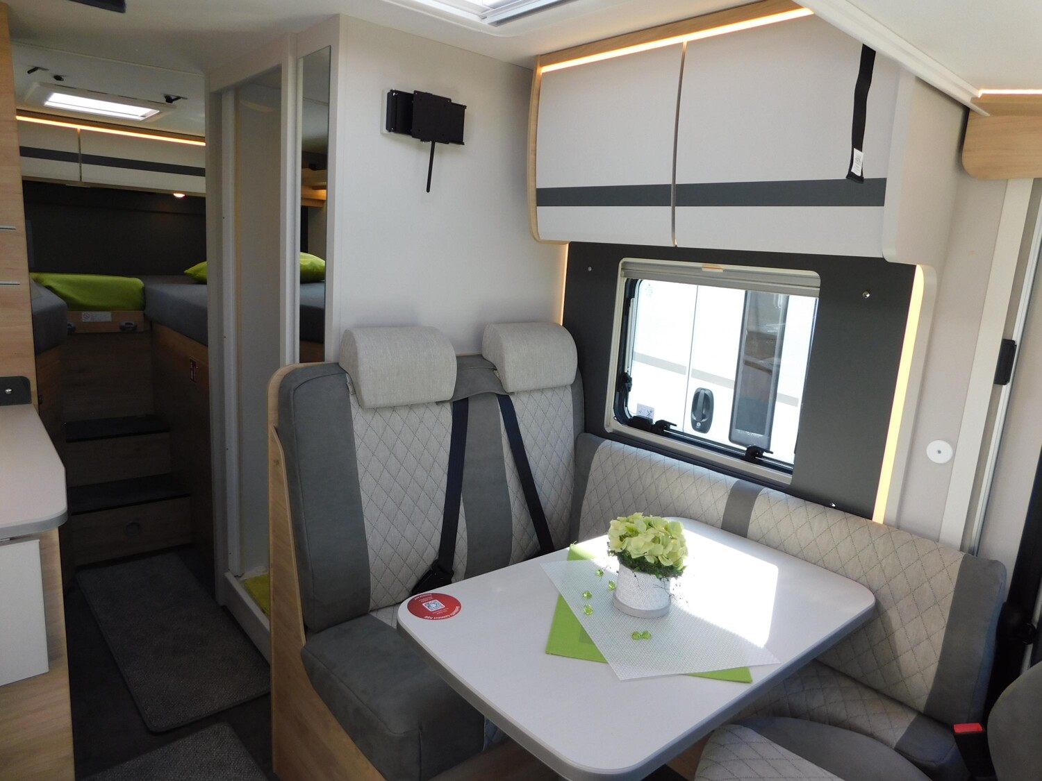 Dethleffs Globebus Active I 4 Combi6E, Fußbodenheizung - Bild 11