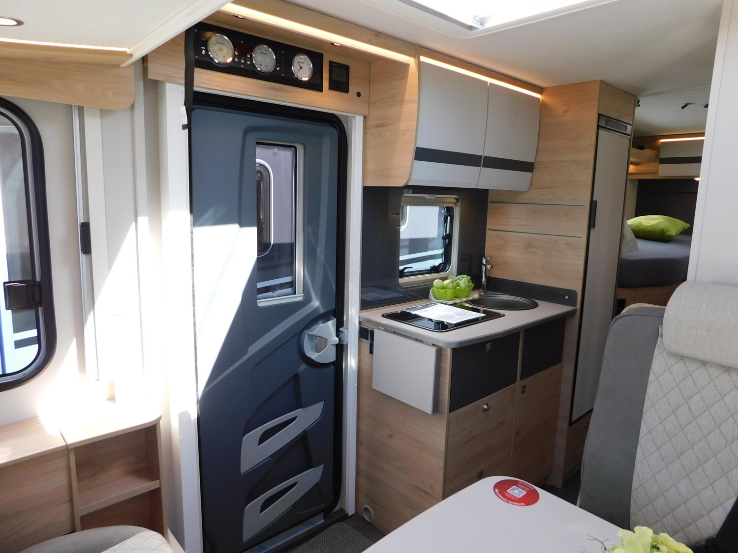 Dethleffs Globebus Active I 4 Combi6E, Fußbodenheizung - Bild 12
