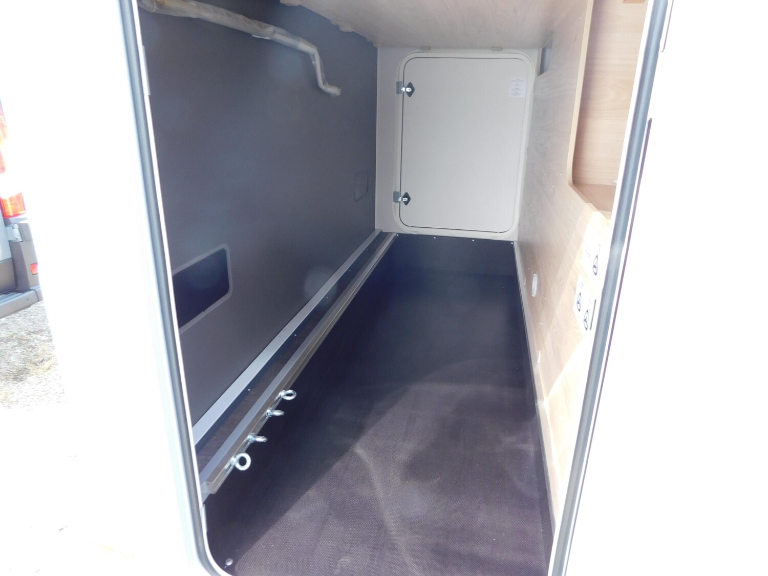 Dethleffs Globebus I 4 8G-Automatik, Navi+Kamera, Markise - Bild 16