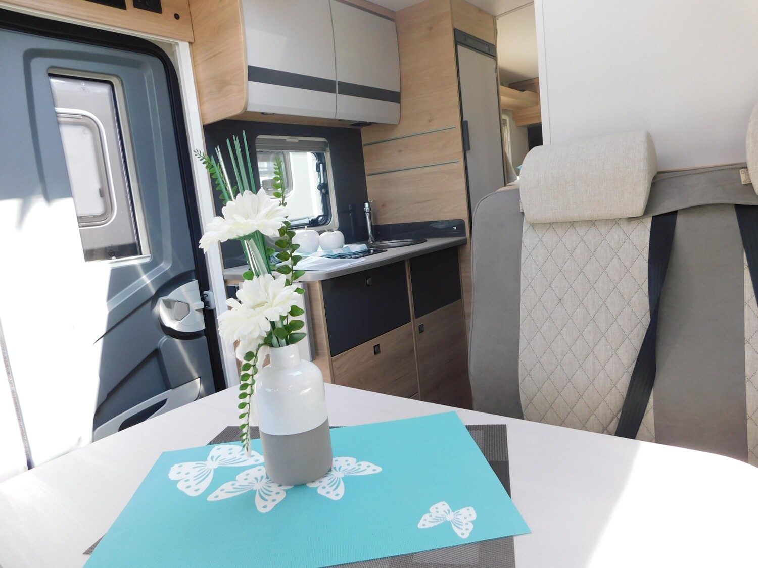 Dethleffs Globebus I 4 8G-Automatik, Navi+Kamera, Markise - Bild 7