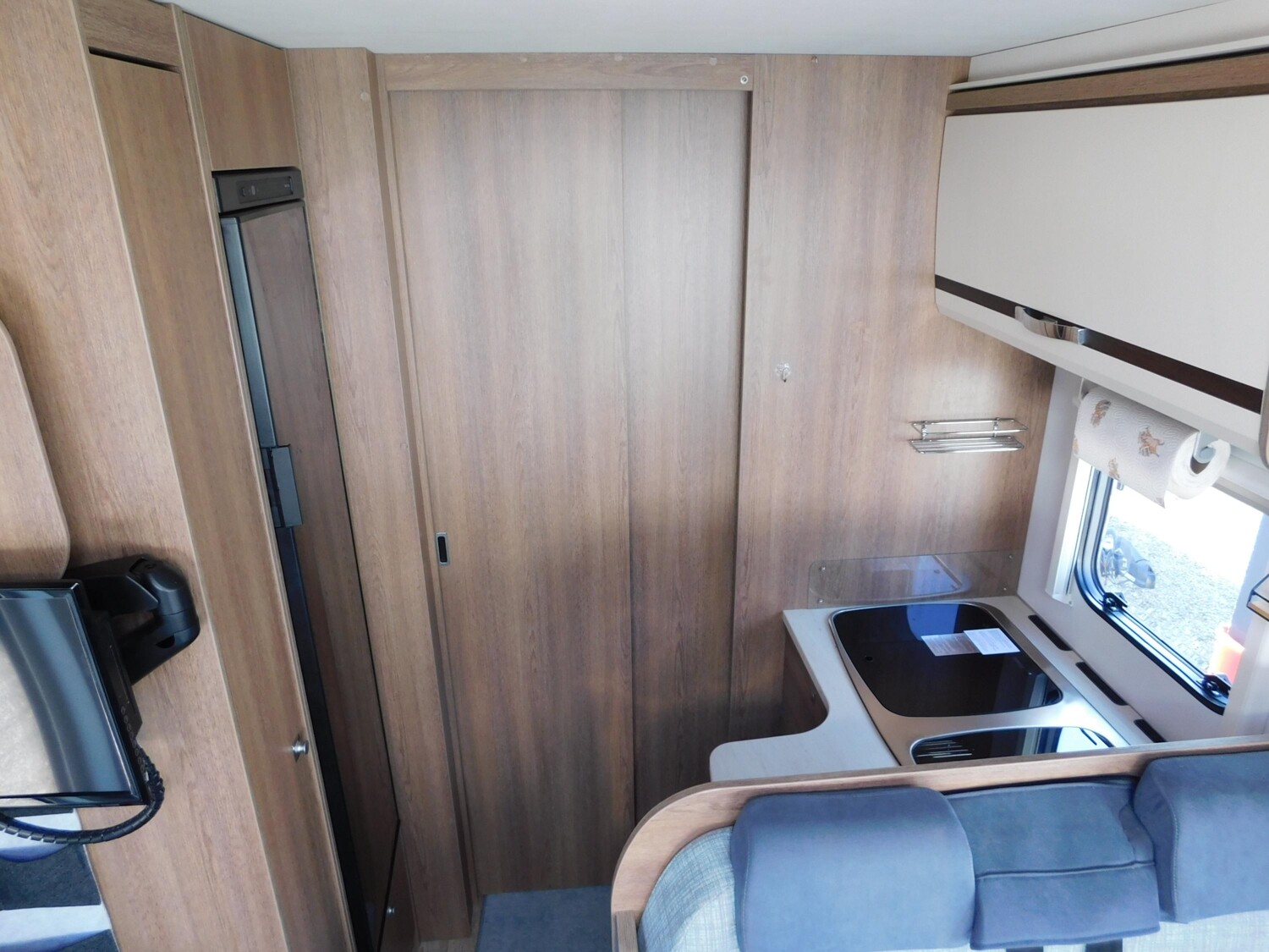 Dethleffs Trend I 6767 SAT + TV, Navi, Solar, AHK, Markise - Bild 15