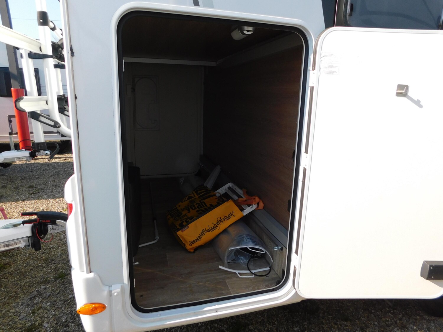 Dethleffs Trend I 6767 SAT + TV, Navi, Solar, AHK, Markise - Bild 22