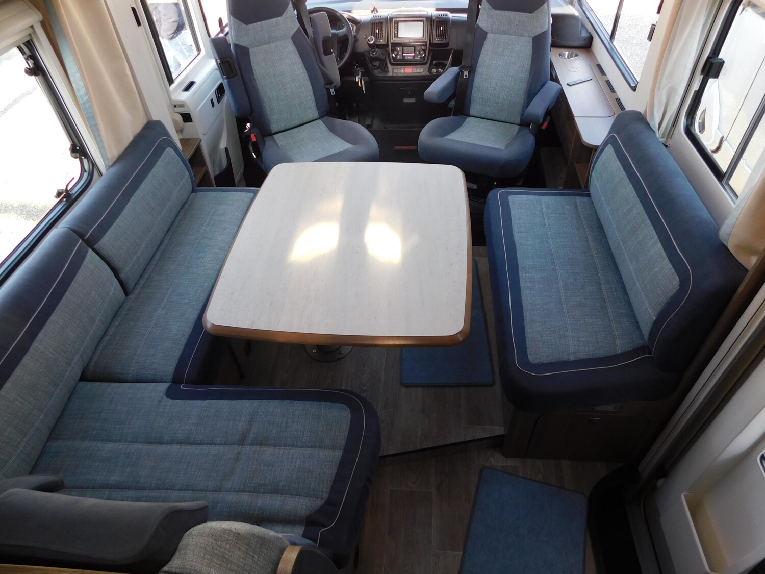 Dethleffs Trend I 6767 SAT + TV, Navi, Solar, AHK, Markise - Bild 5