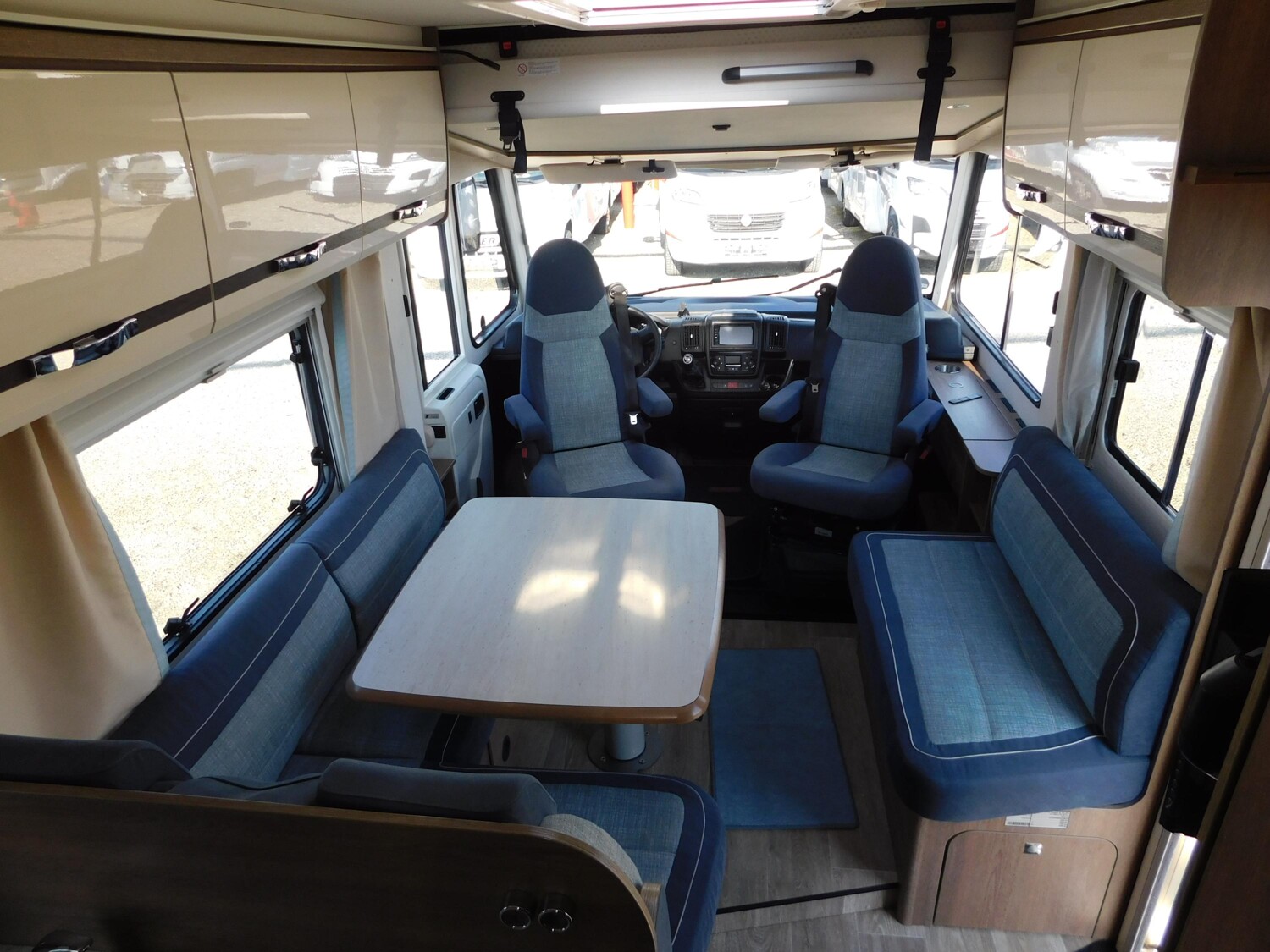 Dethleffs Trend I 6767 SAT + TV, Navi, Solar, AHK, Markise - Bild 6