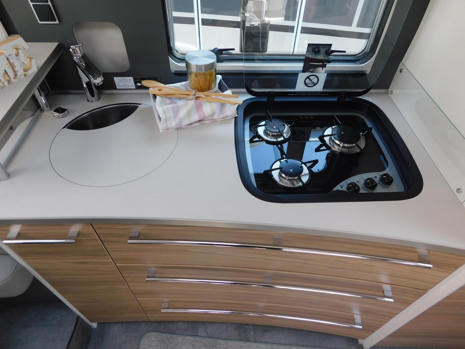 Dethleffs Alpa I 6820-2 Zerhackertoilette+Luftschwingsitze - Bild 8