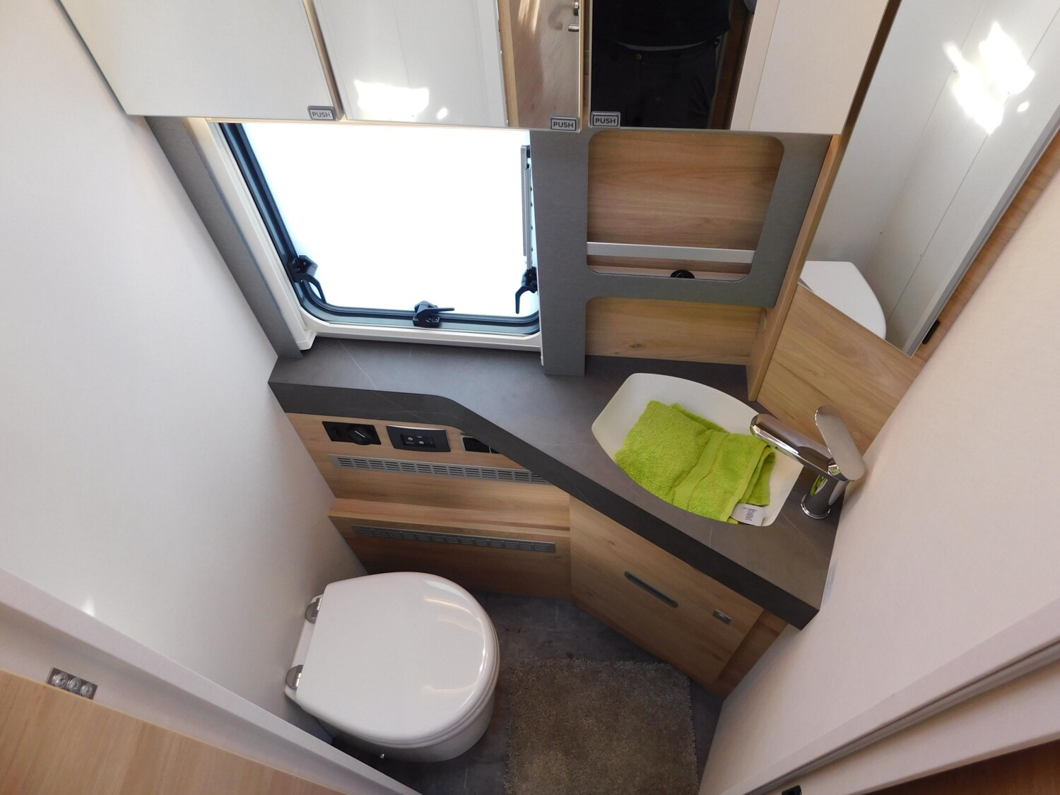 Dethleffs Esprit I 7150-2 EB Zerhacker-Toilette, ALDE, SAT - Bild 21