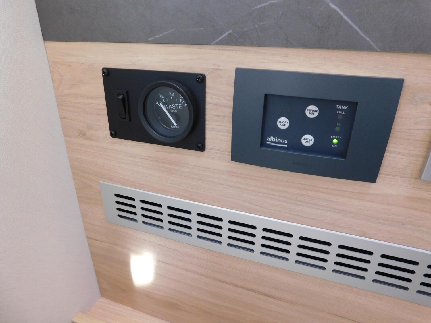 Dethleffs Esprit I 7150-2 EB Zerhacker-Toilette, ALDE, SAT - Bild 22
