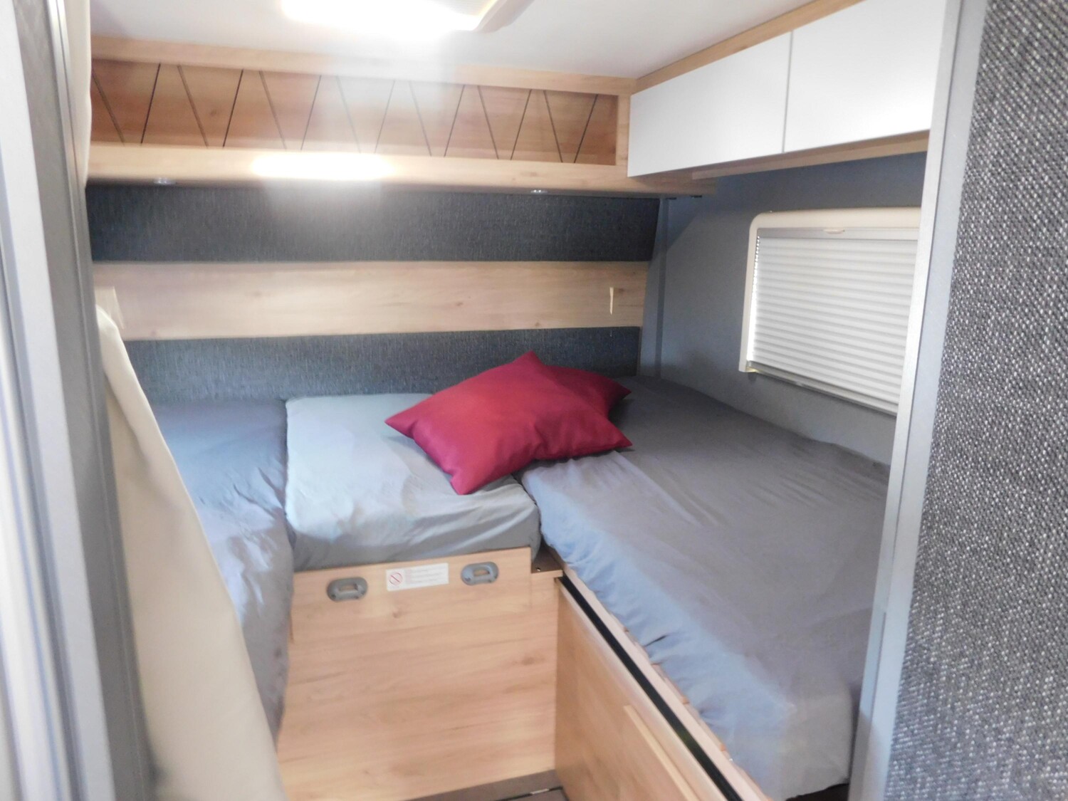 Dethleffs XL I 7812-2 Technik-Paket, LTE-Router+32 Zoll TV - Bild 10