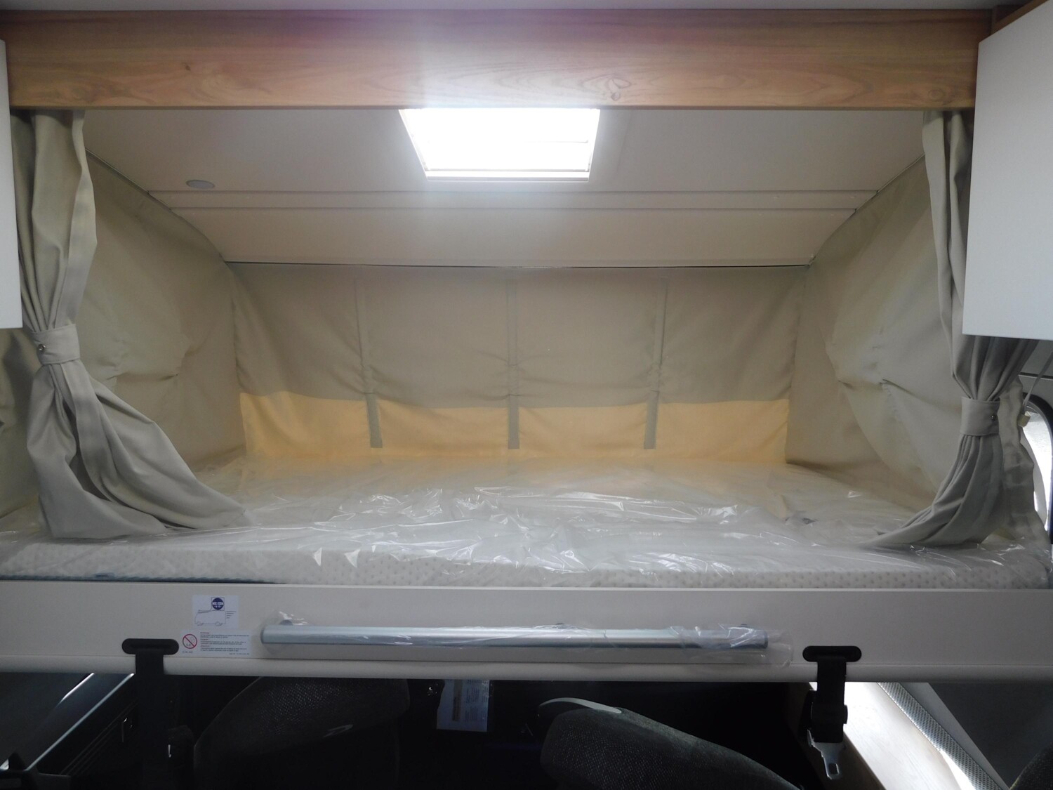 Dethleffs XL I 7812-2 Technik-Paket, LTE-Router+32 Zoll TV - Bild 16