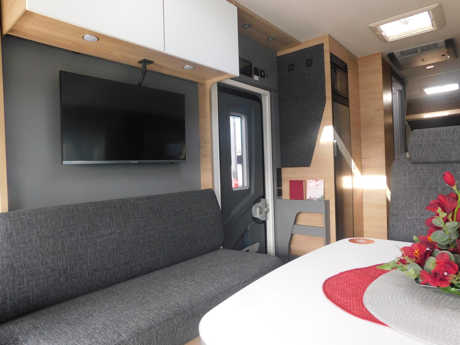 Dethleffs XL I 7812-2 Technik-Paket, LTE-Router+32 Zoll TV - Bild 9