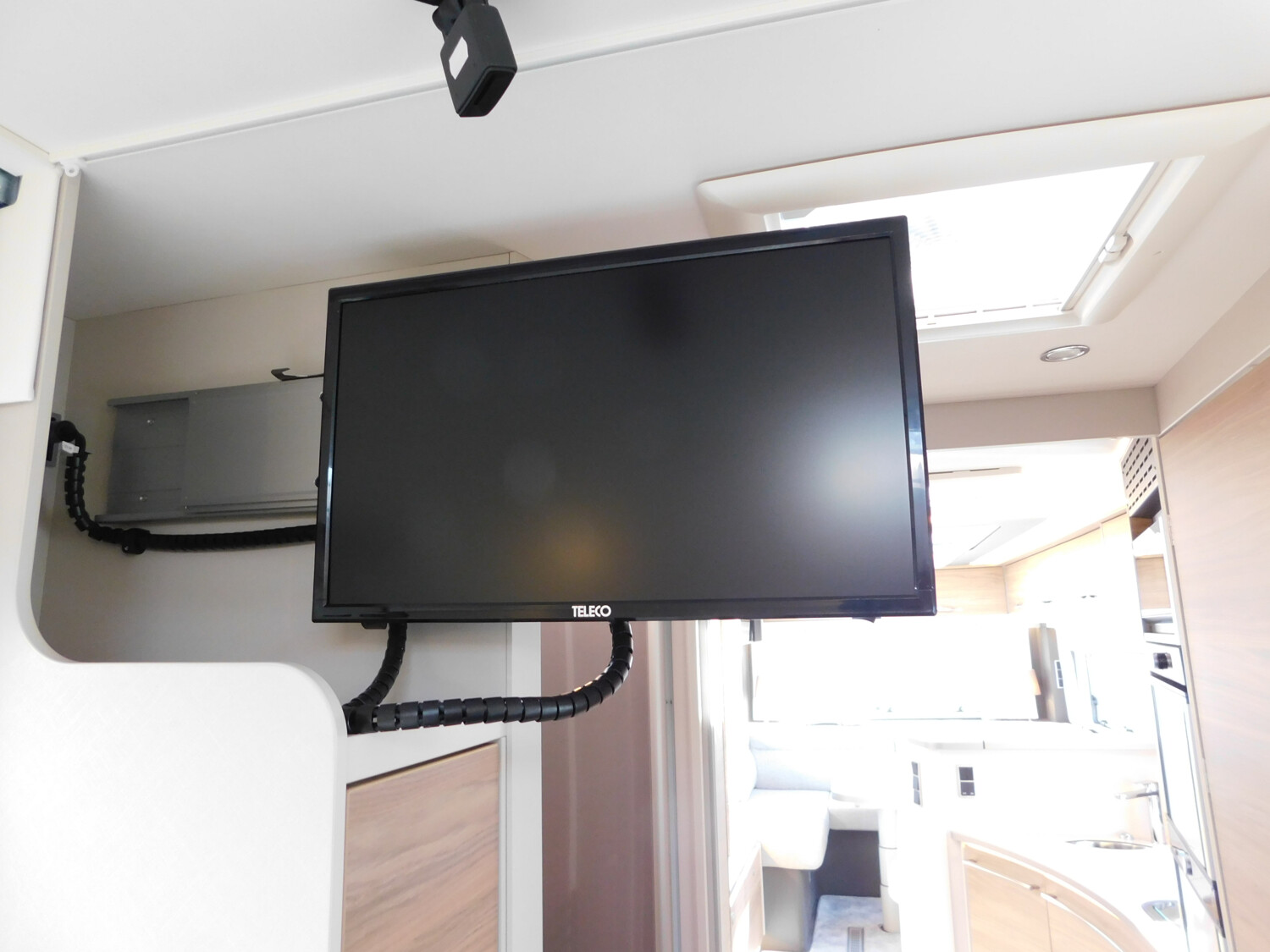Dethleffs Alpa I 7820-2 HY4, Rollerträger, 18-Zoll Borbett - Bild 15
