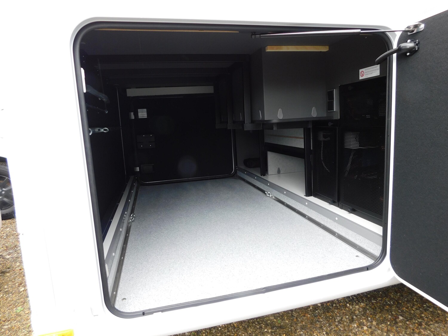Dethleffs Alpa I 7820-2 Batteriepaket, Backofen, 3.+4.Sitz - Bild 4