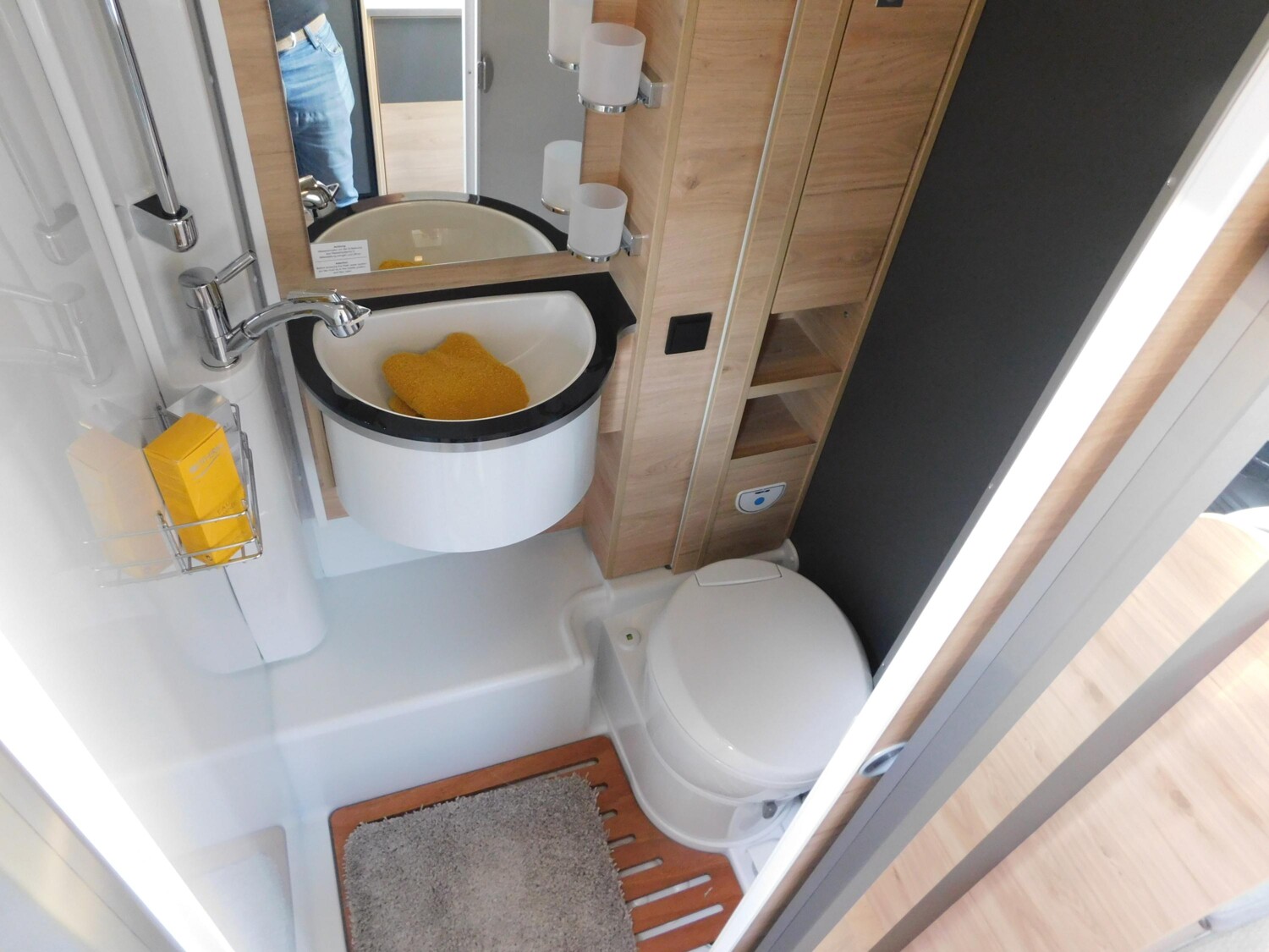 Dethleffs Globebus Camp T 1 8G-Automatik, Active-Paket - Dethleffs Reisemobil 2025 - Bild 11 Dethleffs Globebus Camp T 1 8G-Automatik, Active-Paket - Bild 11