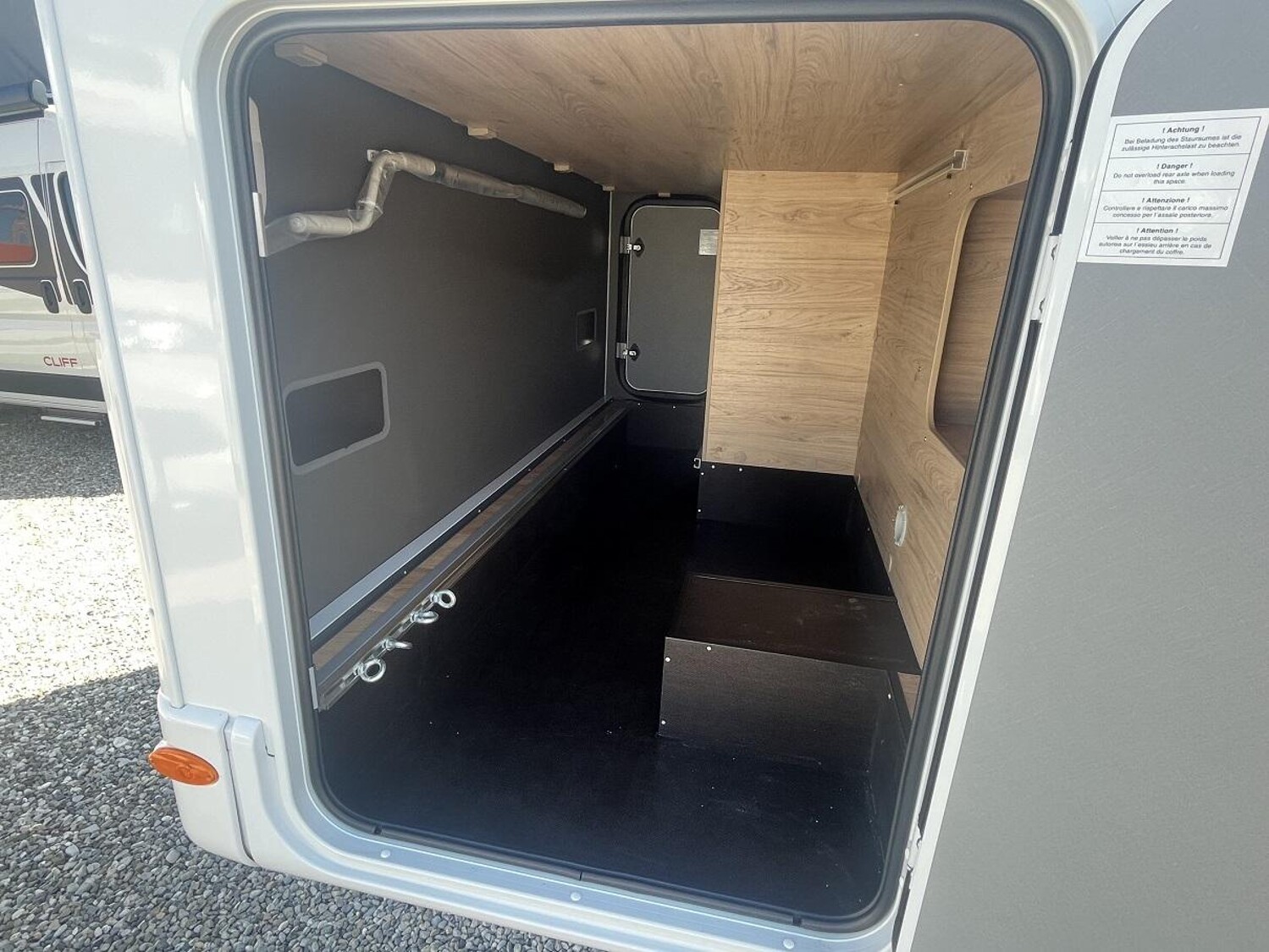 Dethleffs Globebus Camp Active T 1 - Bild 10