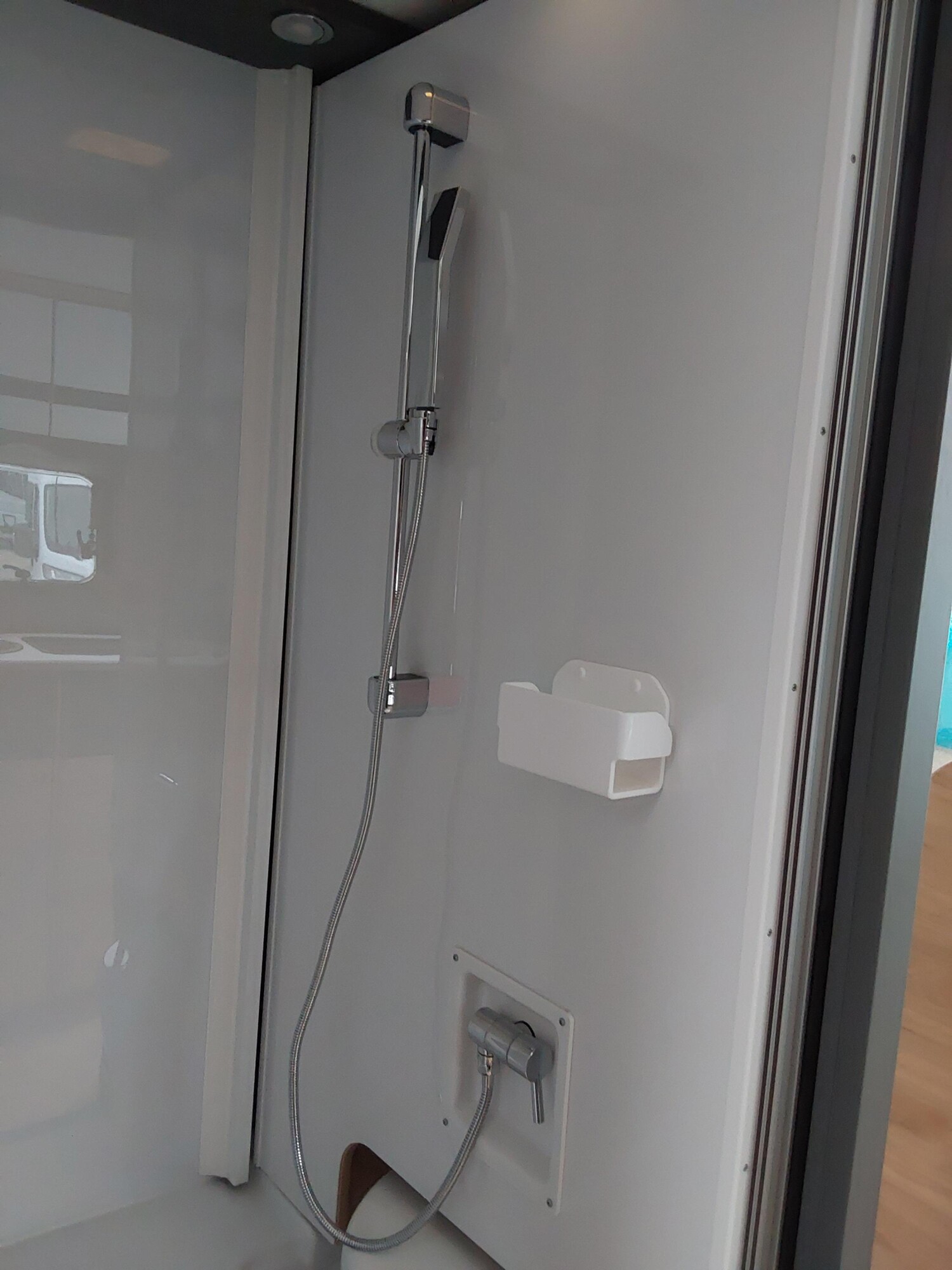 Dethleffs Globebus Camp Active T 4 - Bild 12