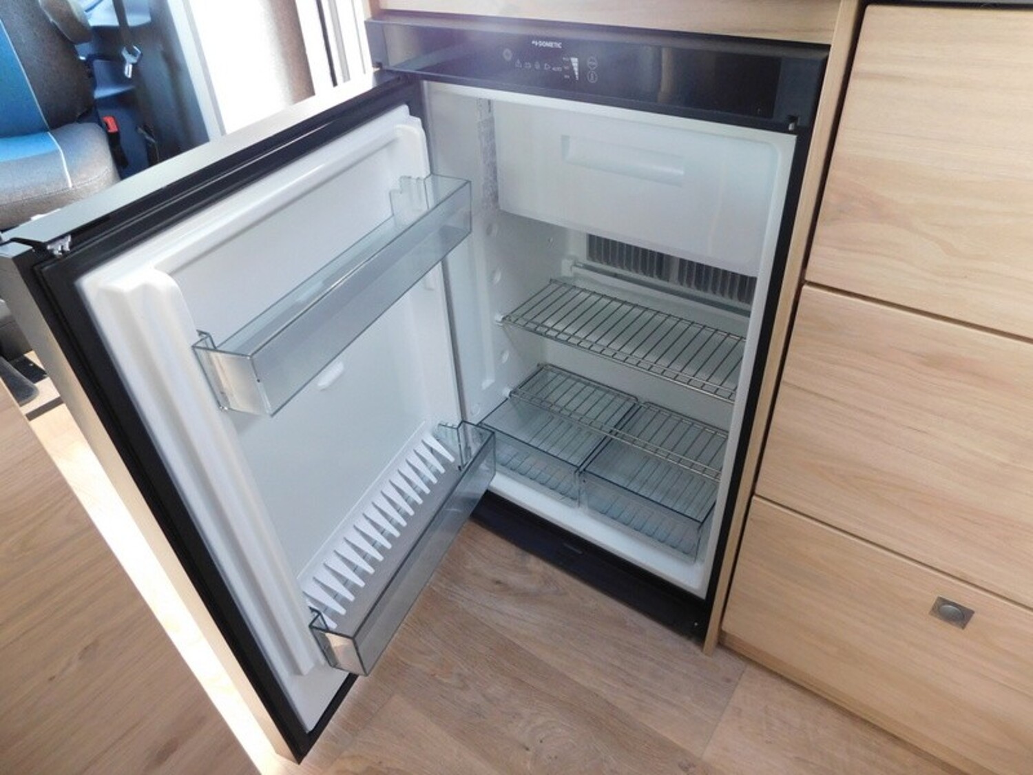 Dethleffs Just Go T 6615 EB 160 PS Automatik, Markise, AHK, RFK uvm. - Bild 14