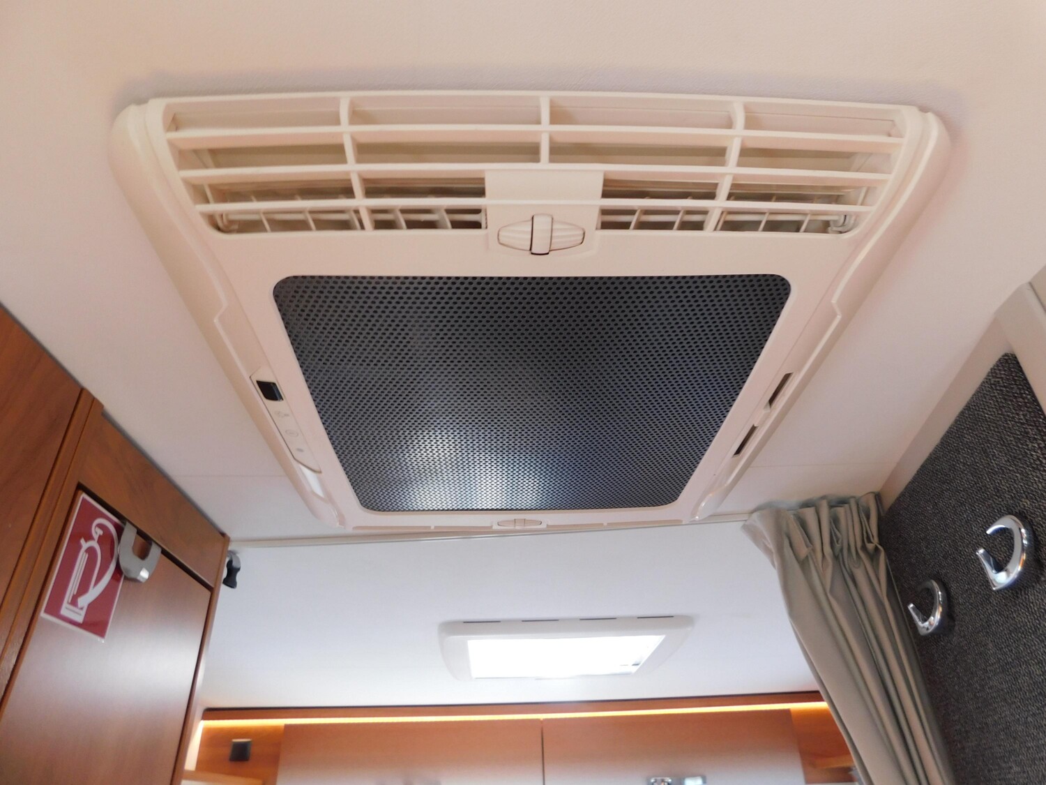 Dethleffs Trend T 6617 EB Hubbett, Klima, AHK, Navi+Kamera - Bild 18