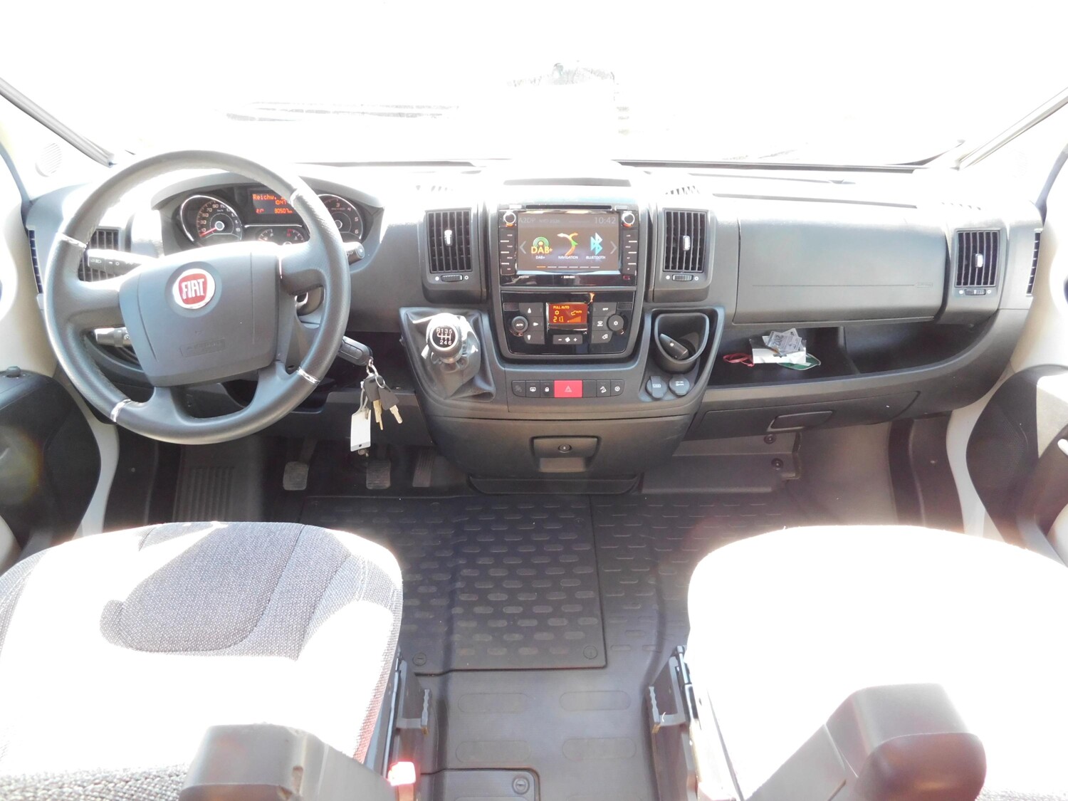 Dethleffs Trend T 6617 EB Hubbett, Klima, AHK, Navi+Kamera - Bild 7