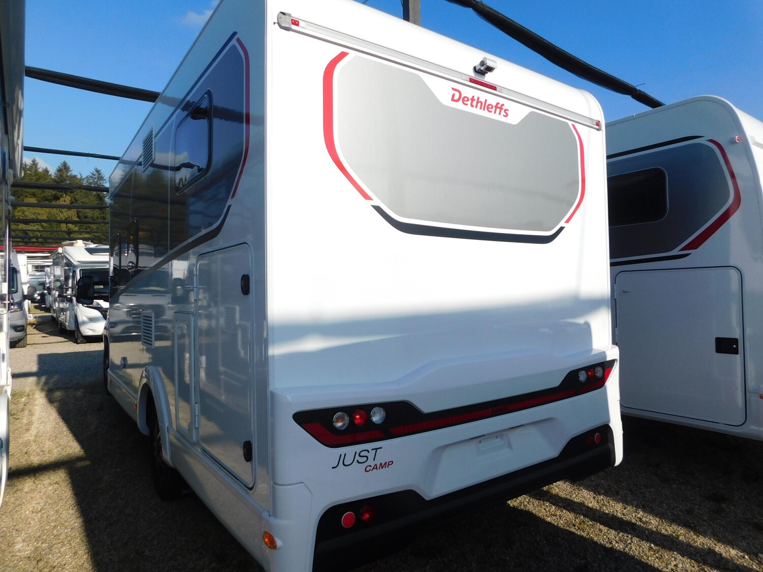 Dethleffs Just Camp T 6812 EB 8G-Automatik, Hubbett - Dethleffs Reisemobil 2025 - Bild 4 Dethleffs Just Camp T 6812 EB 8G-Automatik, Hubbett - Bild 4