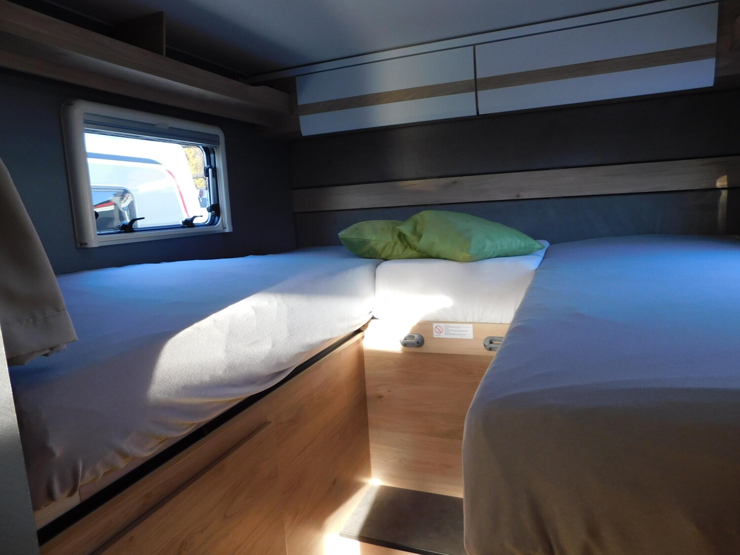 Dethleffs Just Camp T 6812 EB Chassis-&Winterpakt, SAT+TV - Bild 10