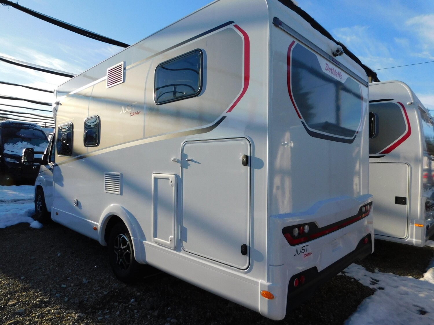 Dethleffs Just Camp T 6812 EB Chassis-&Winterpakt, SAT+TV - Bild 4